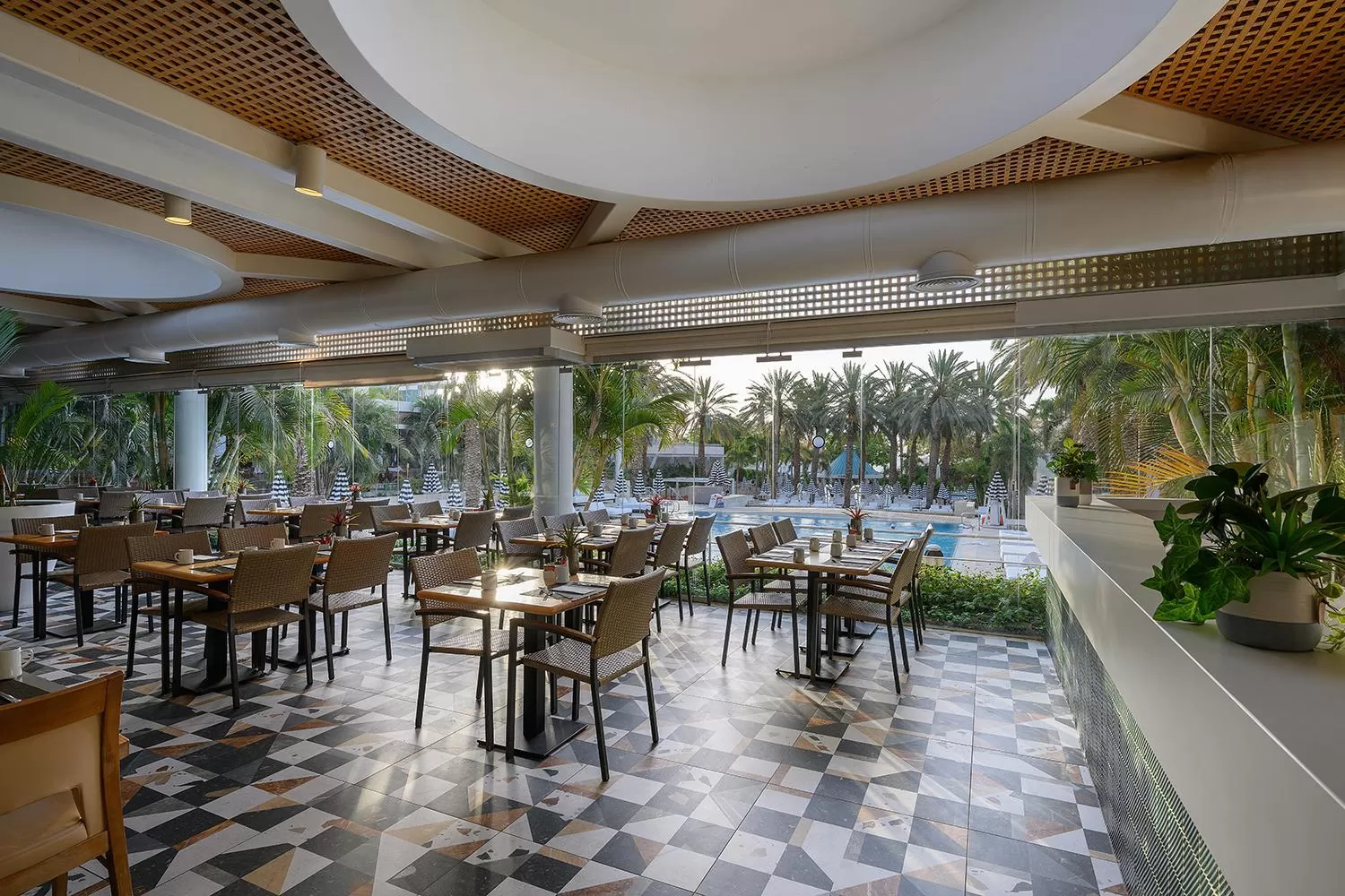 Restaurant/places to eat in Yam Suf by Isrotel Collection