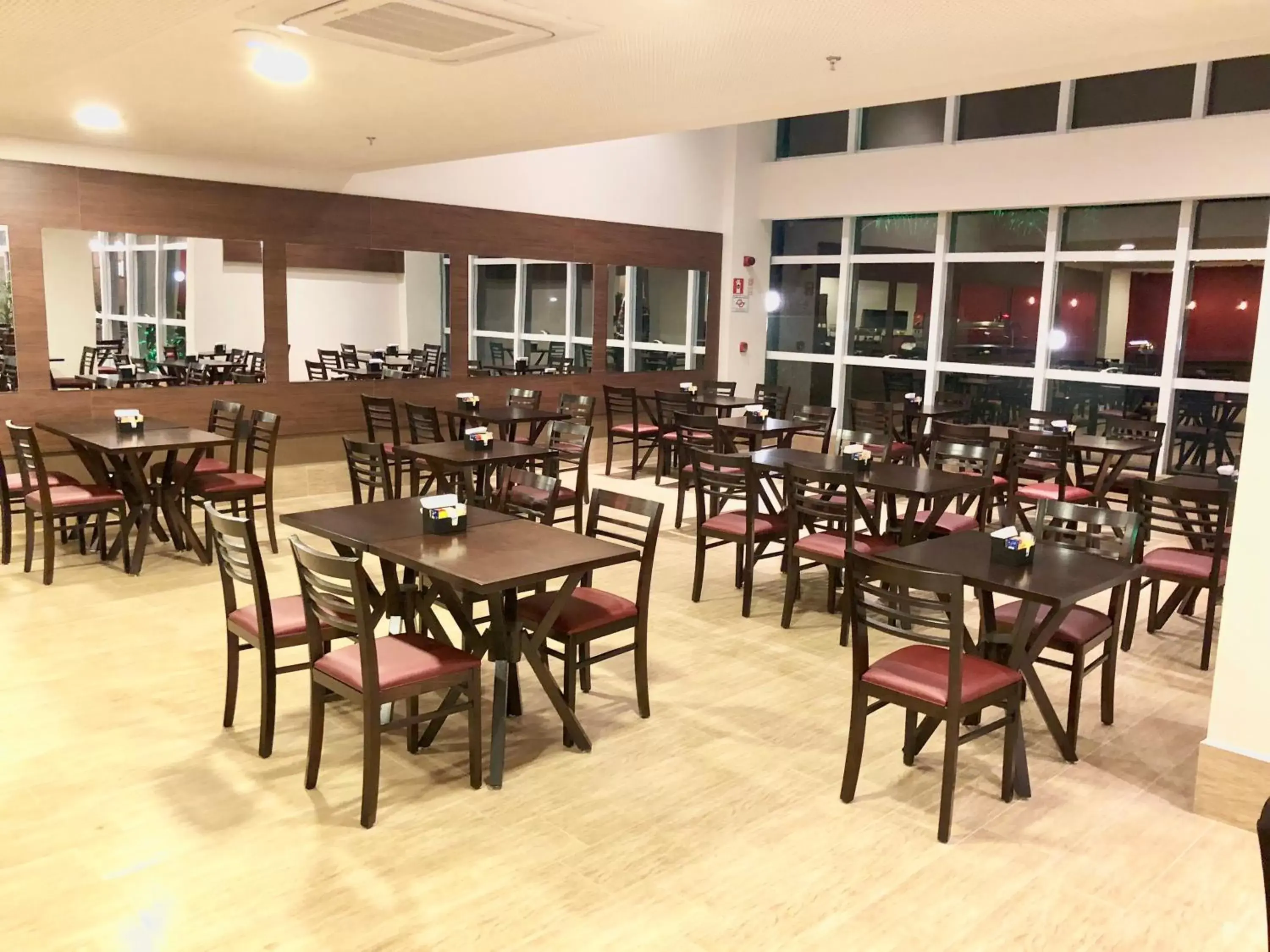 Restaurant/places to eat in Lummina Mogi Restaurant/places to eat in Lummina Mogi