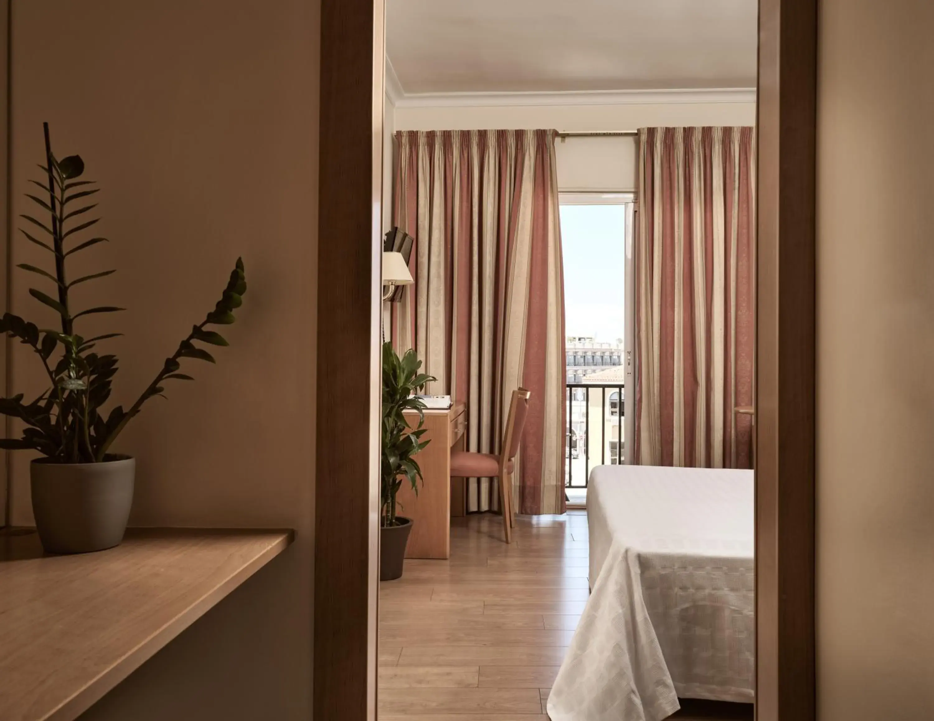 Bedroom in Strada Marina Hotel