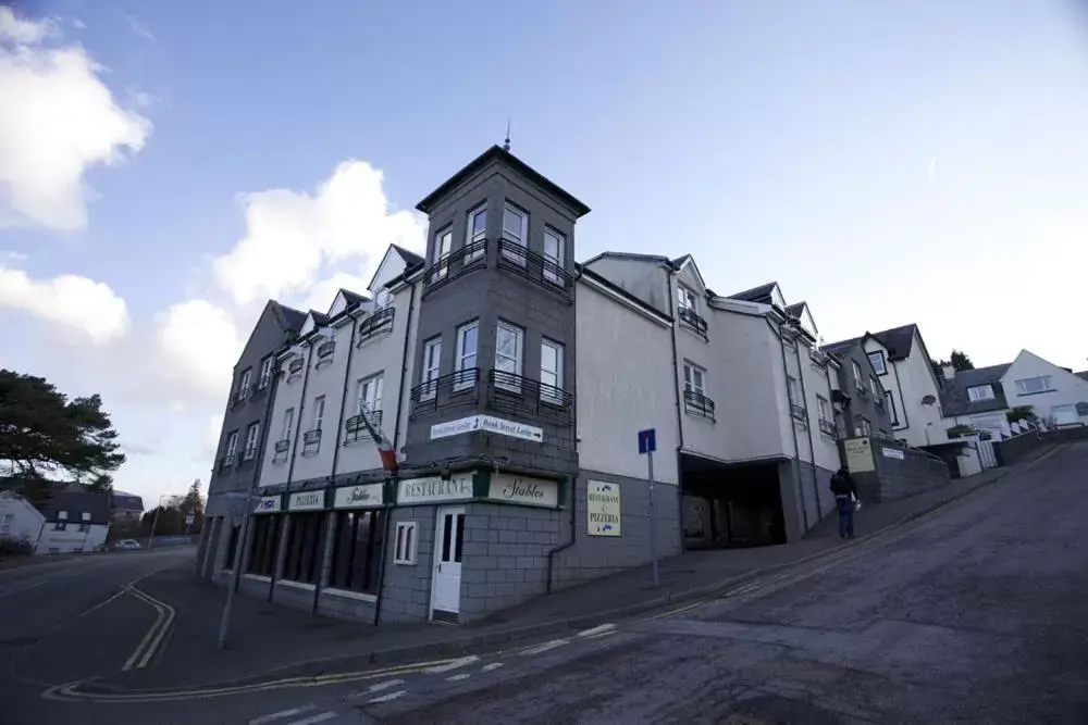 Property Building in Bank Street Lodge