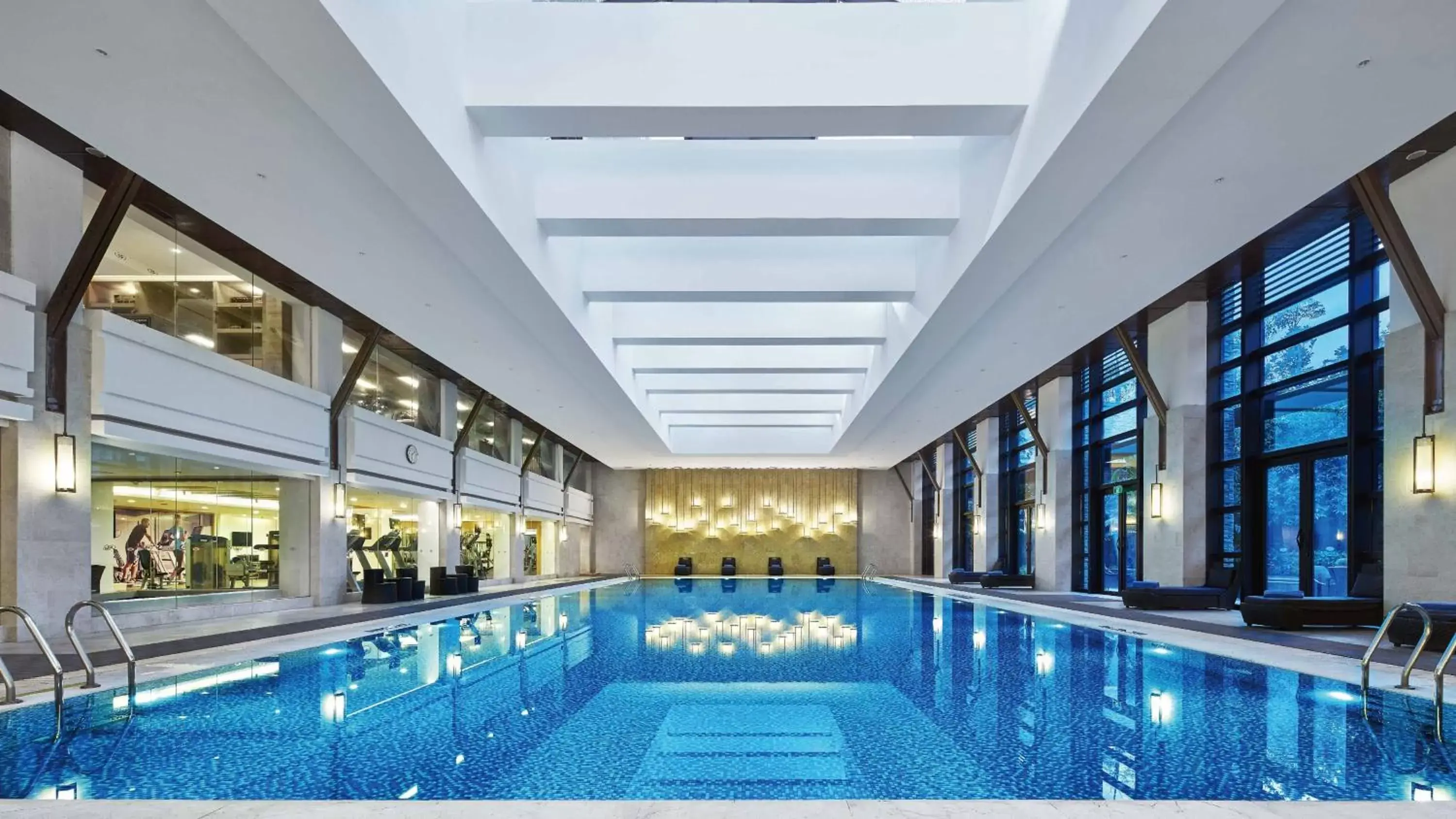 Swimming Pool in Crowne Plaza Hailing Island, an IHG Hotel