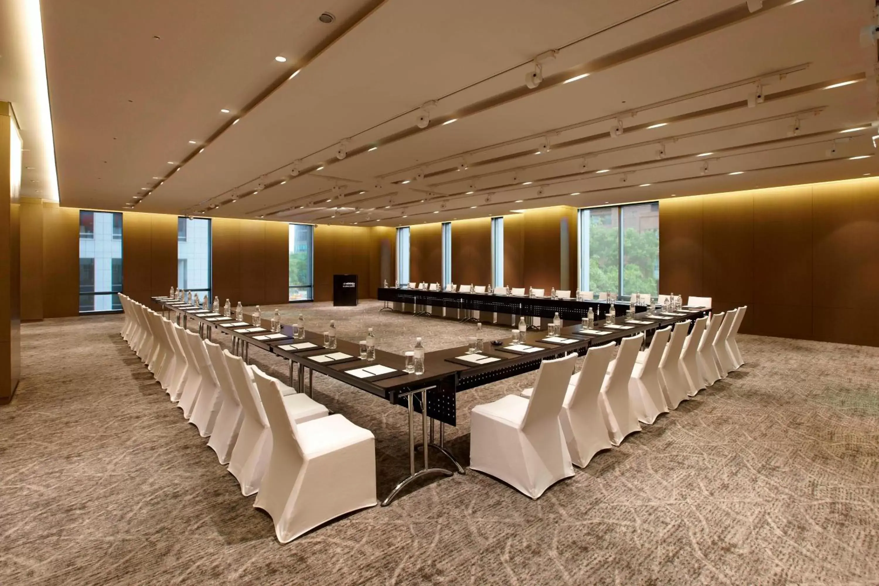 Meeting/conference room in Le Meridien Taipei