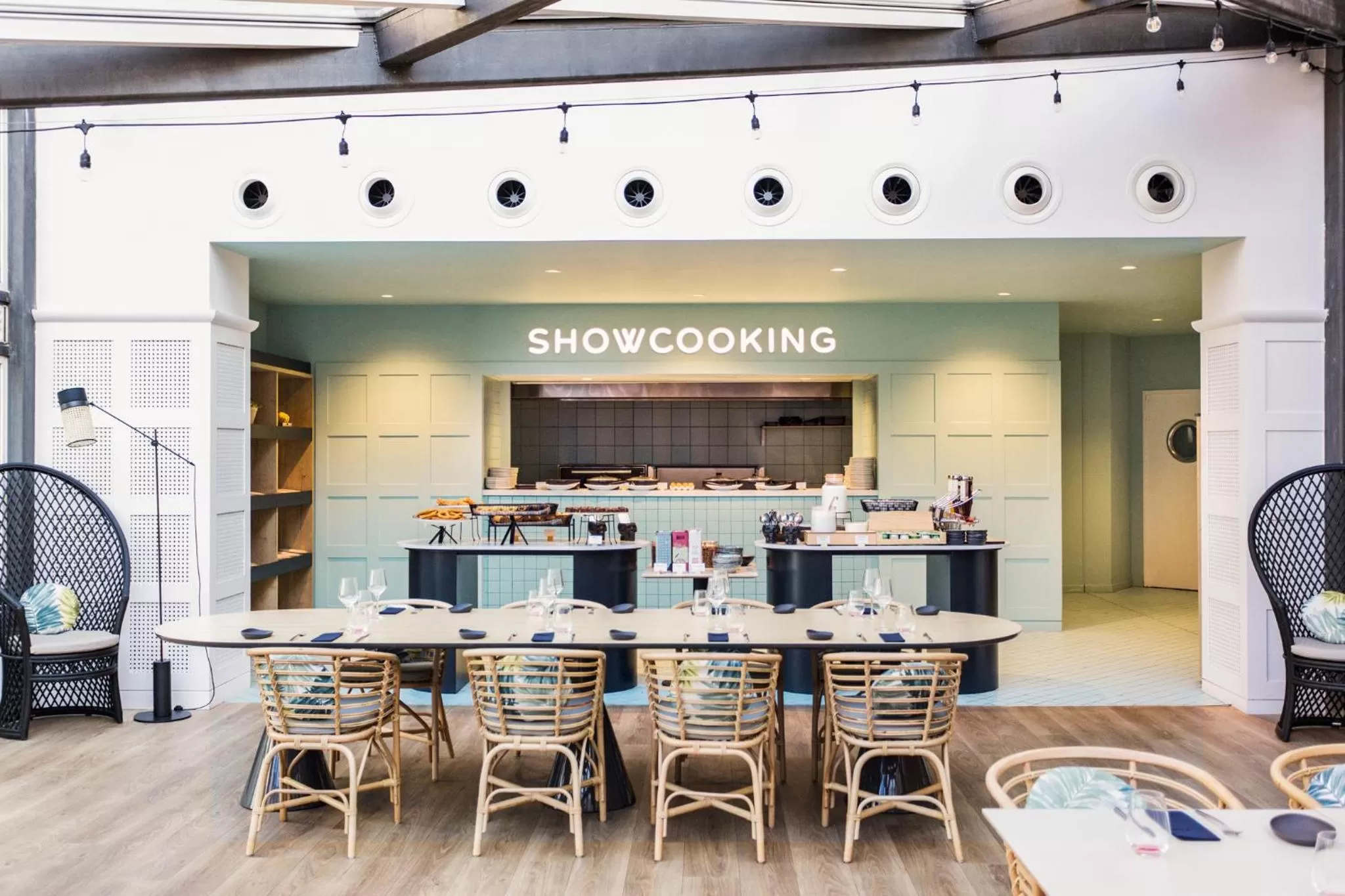 Buffet breakfast in Novotel Campo De Las Naciones