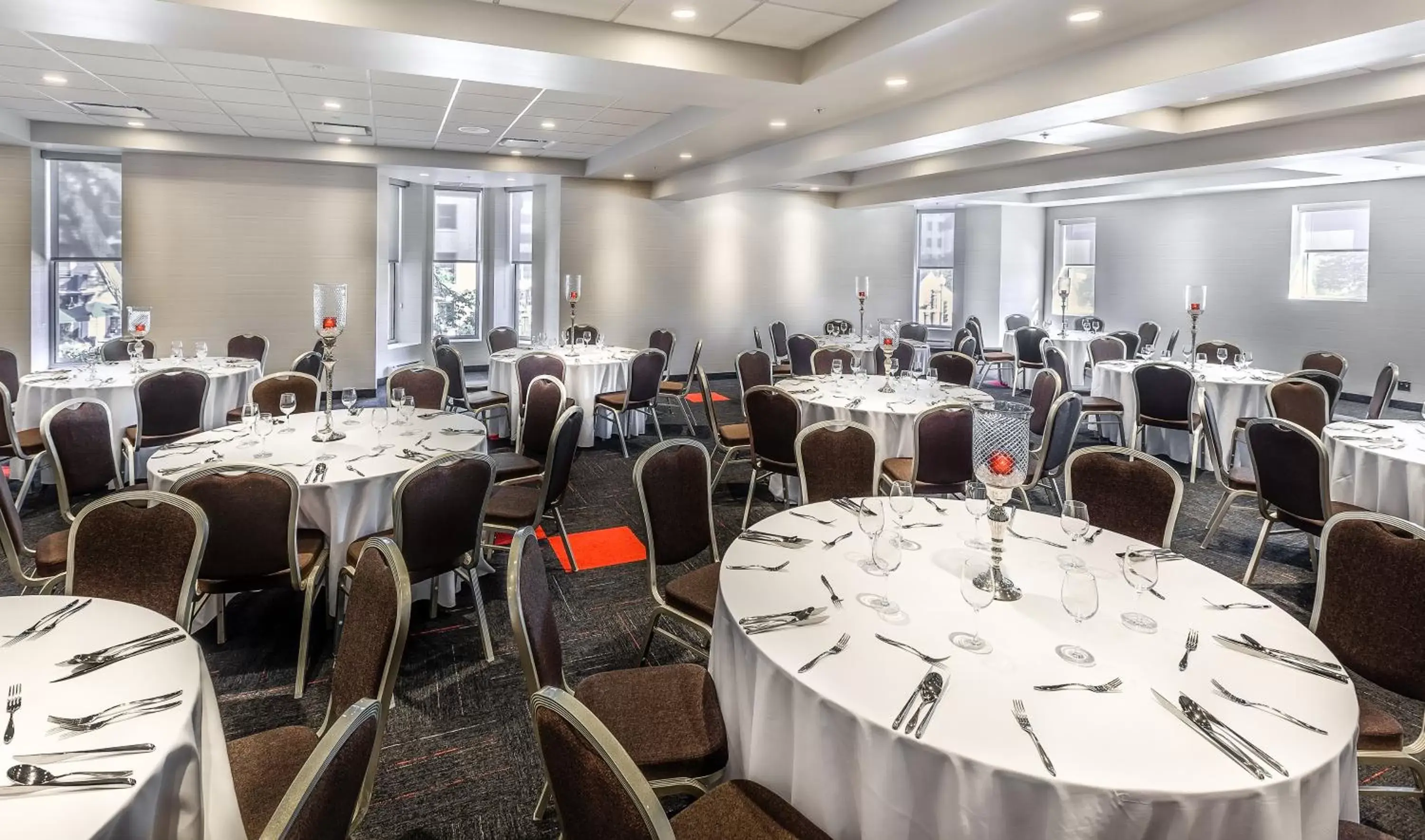 Banquet/Function facilities, Restaurant/Places to Eat in Hotel Chateau Laurier Québec