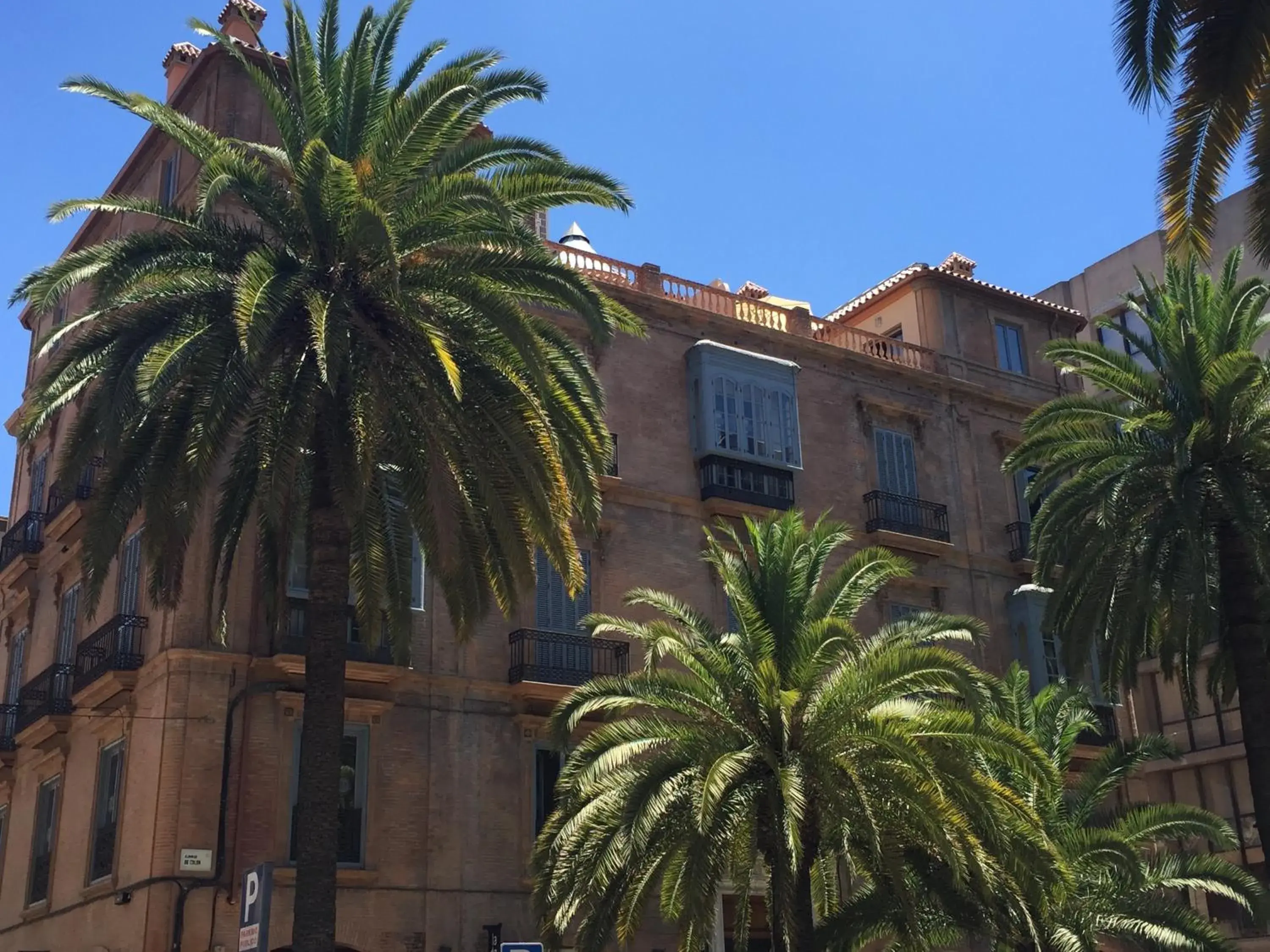 Facade/entrance in Life Apartments Alameda Colón Facade/entrance in Life Apartments Alameda Colón