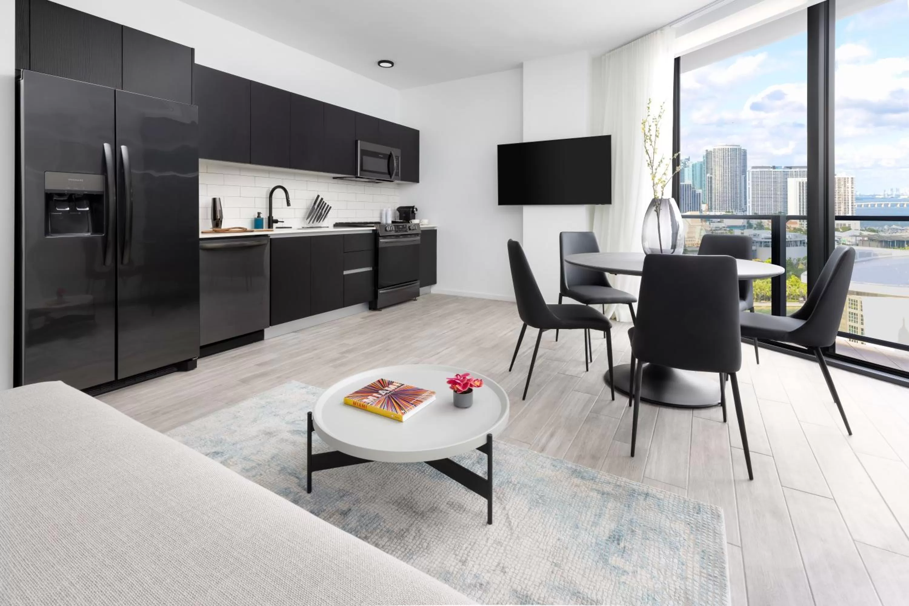 Kitchen or kitchenette in The Elser Hotel Miami - An All-Suite Hotel