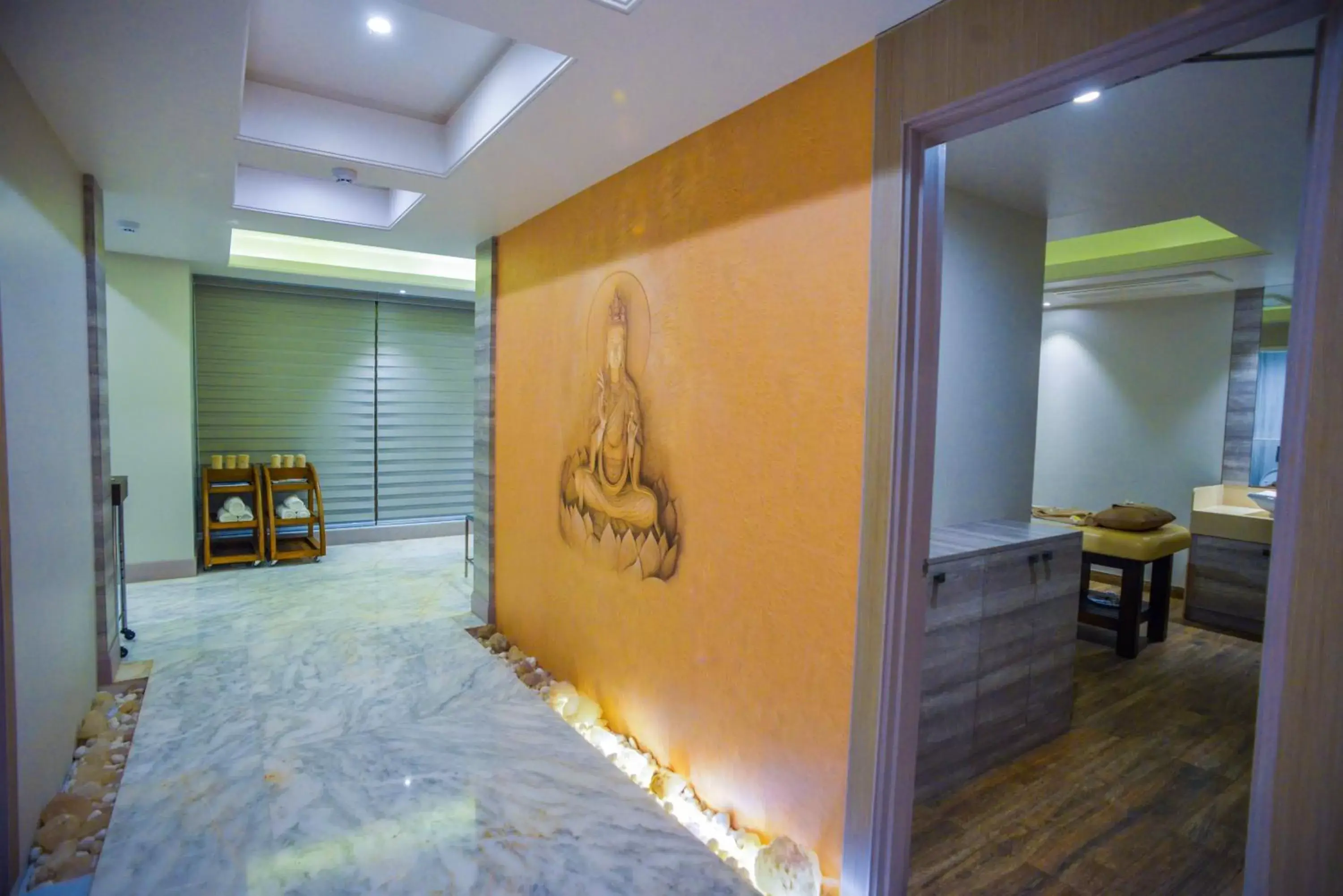 Spa and wellness centre/facilities in Efcee Sarovar Premiere Bhavnagar