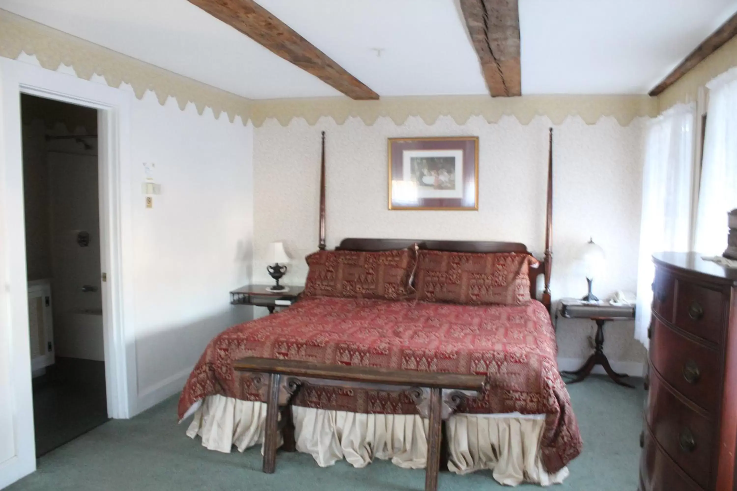 Photo of the whole room, Bed in Old Orchard Beach Inn