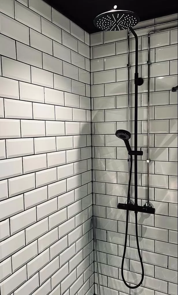 Shower in Hotel Vanha Rauma