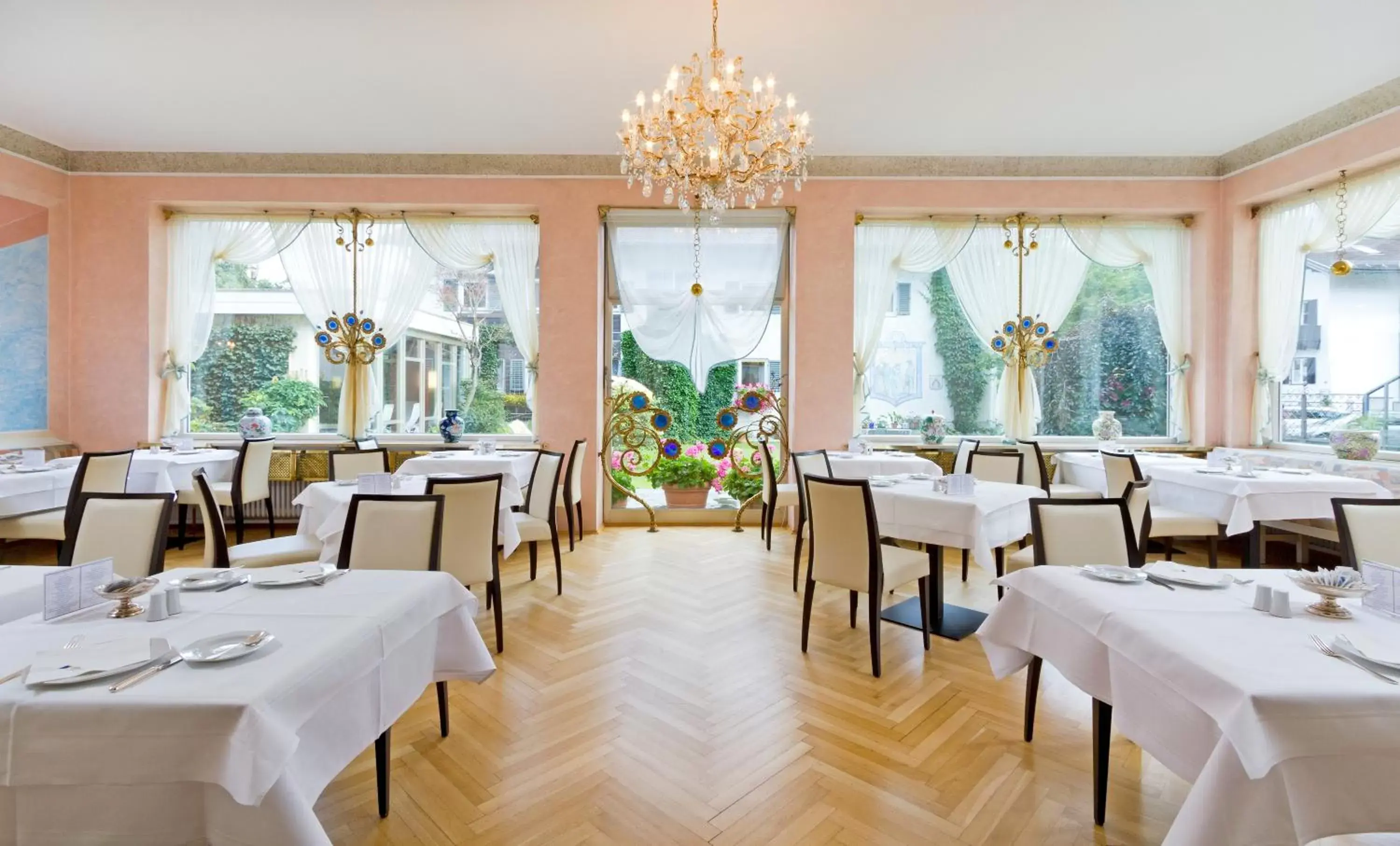 Restaurant/Places to Eat in Wittelsbacher Hof Swiss Quality Hotel