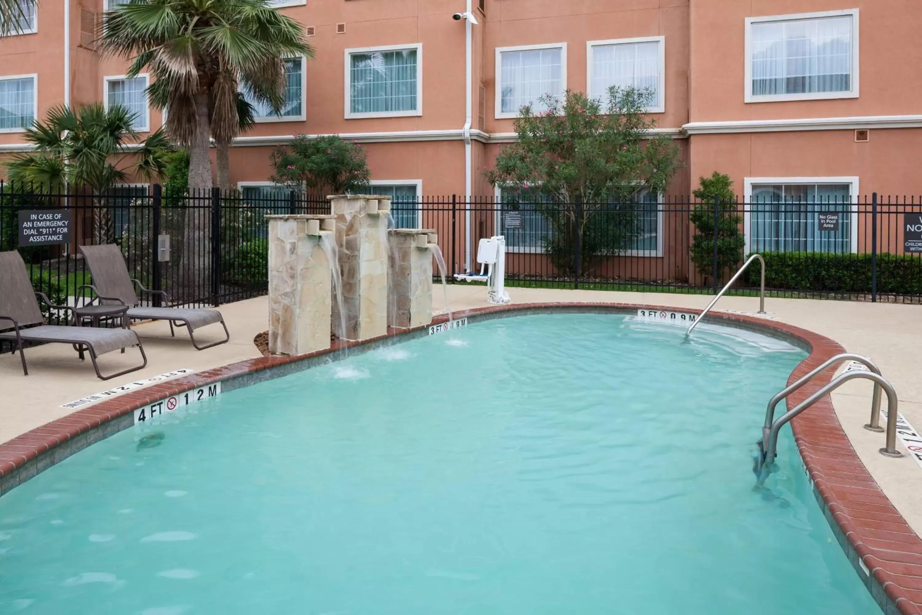 Swimming Pool in Residence Inn Beaumont