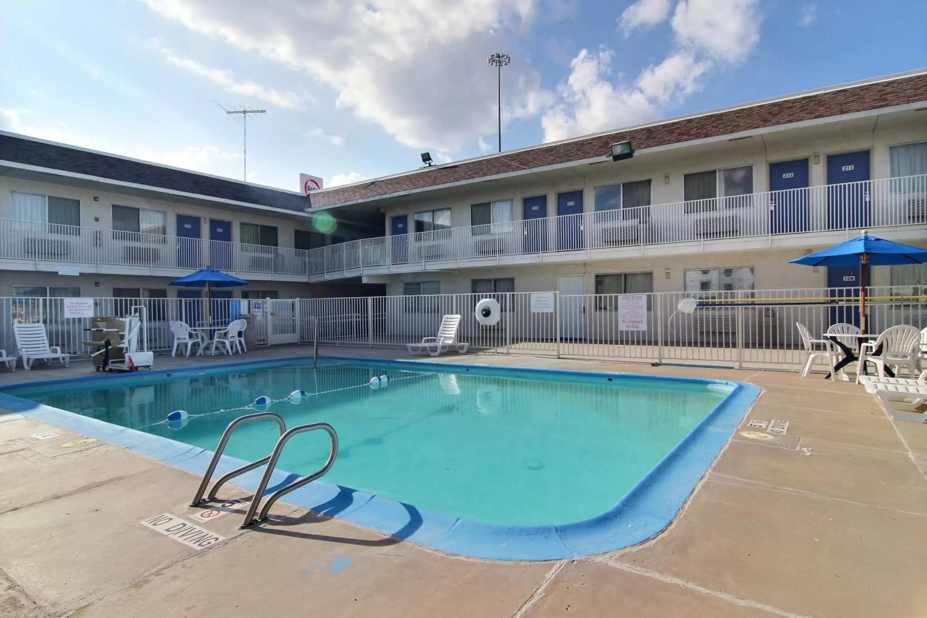 Swimming Pool in Motel 6-Odessa, TX