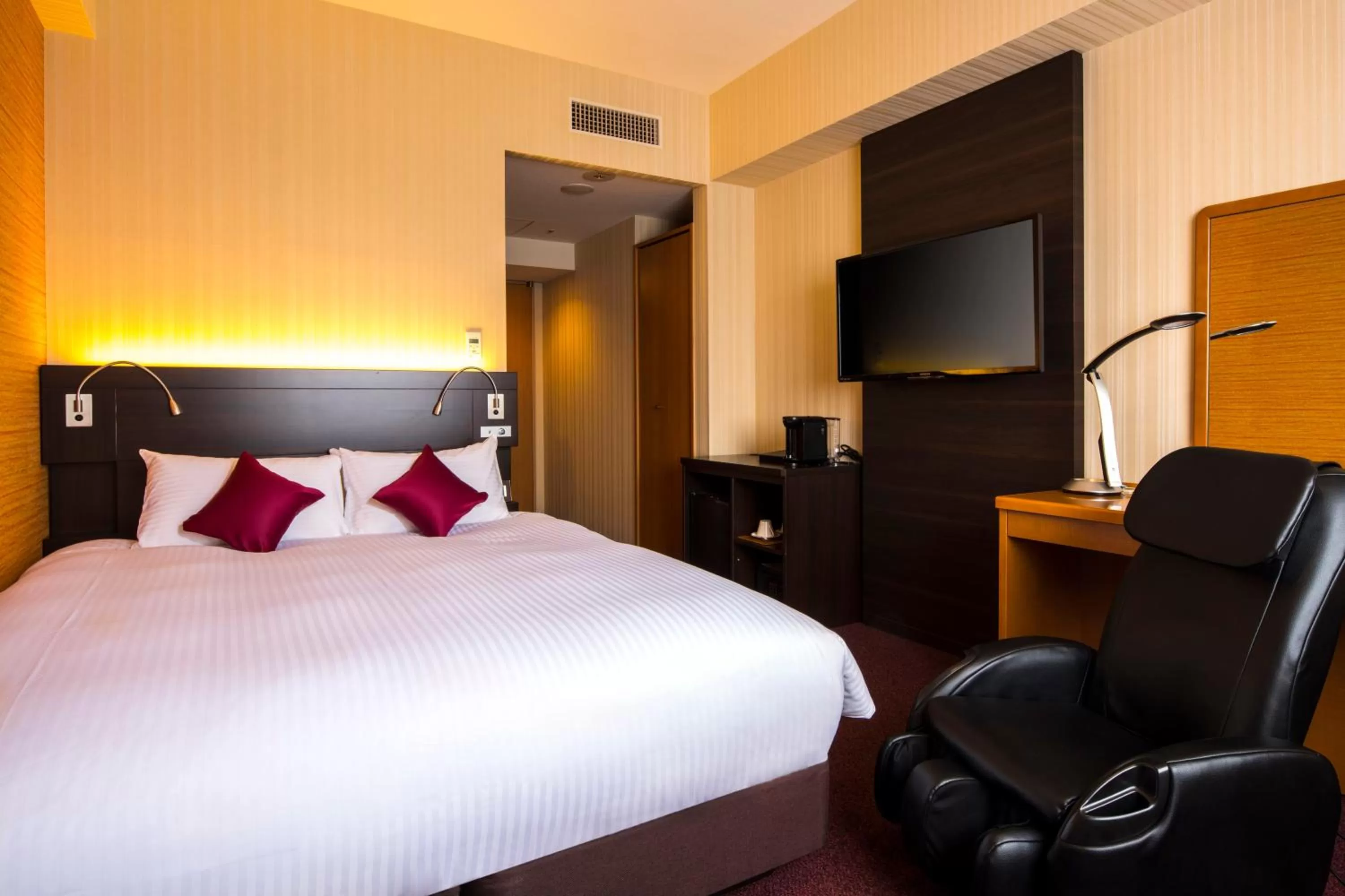 Photo of the whole room, Bed in Chisun Grand Nagano