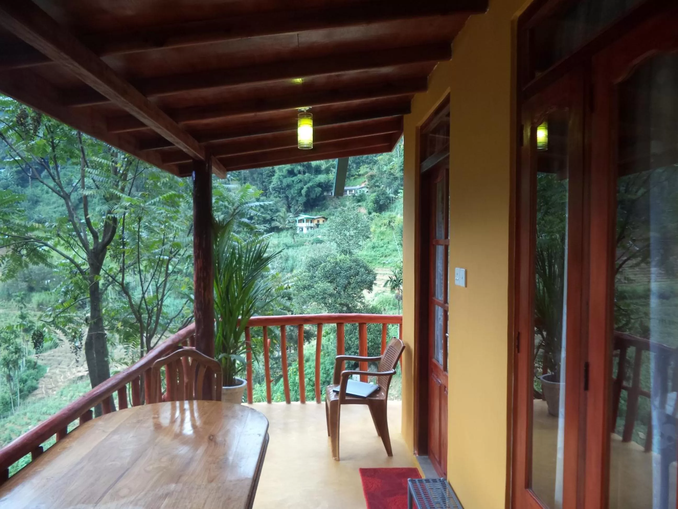 Garden, Balcony/Terrace in Silent Nest