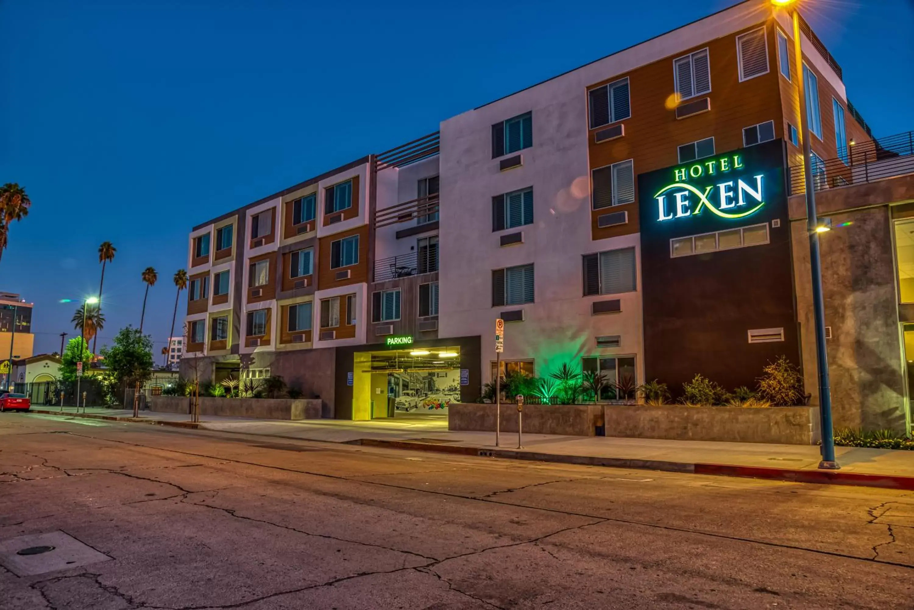 Property Building in Lexen Hotel - North Hollywood Near Universal Studios