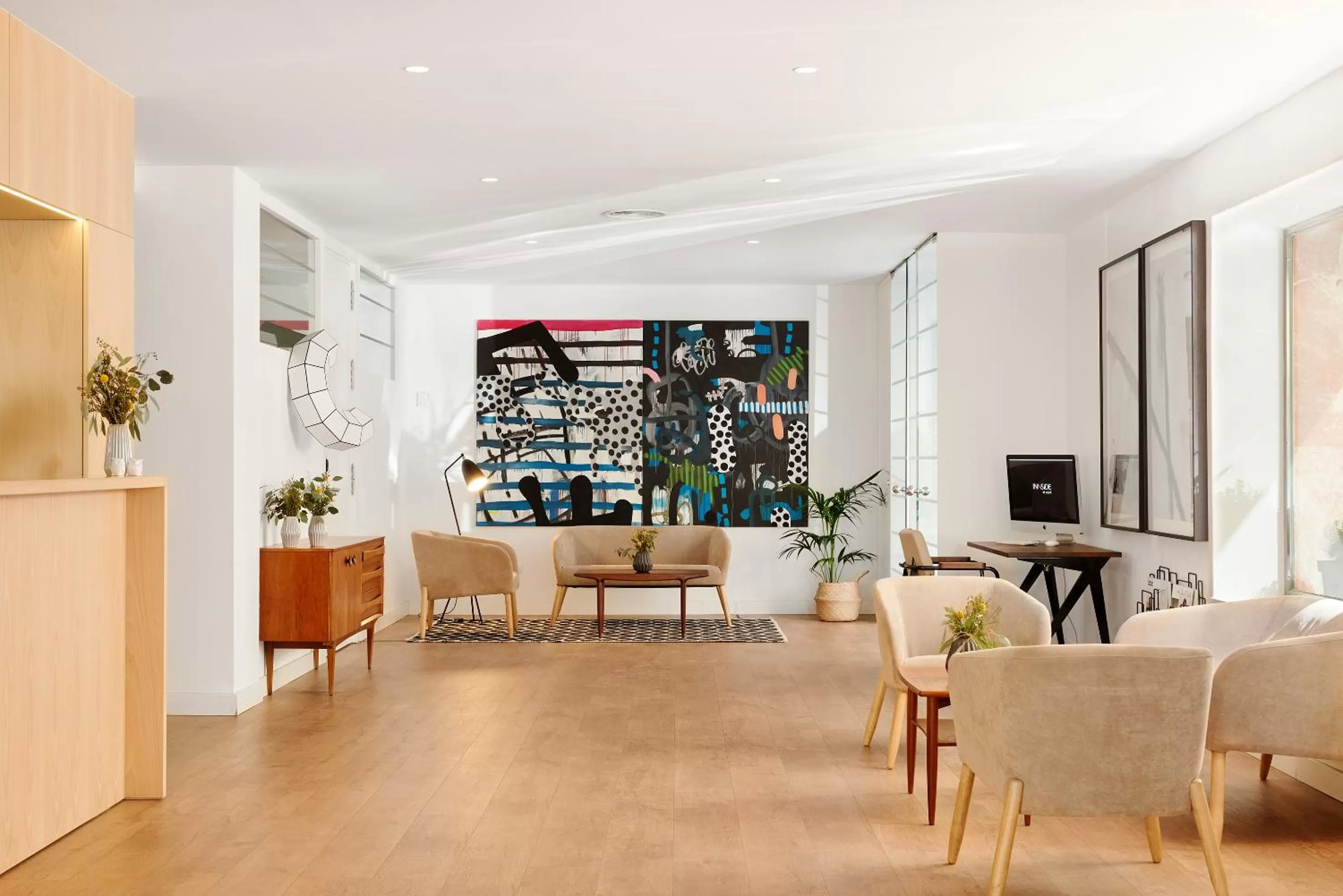 Lobby or reception in INNSiDE by Meliá Palma Center