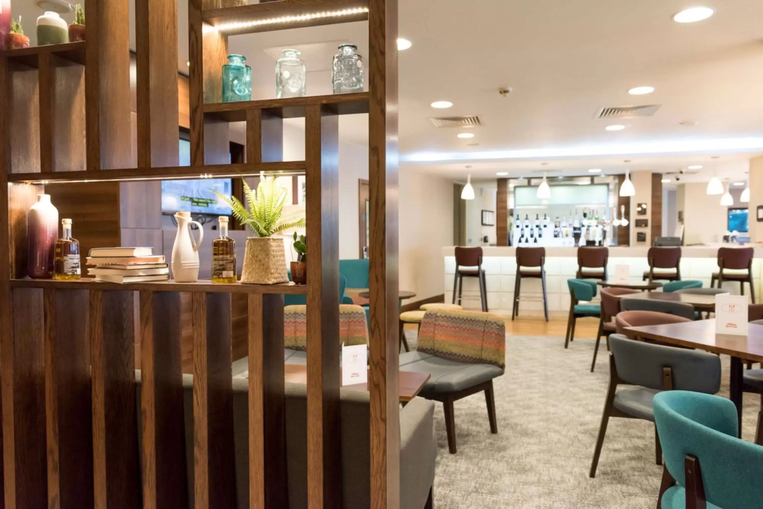 Lounge or bar, Lobby/Reception in Hampton by Hilton Birmingham Jewellery Quarter