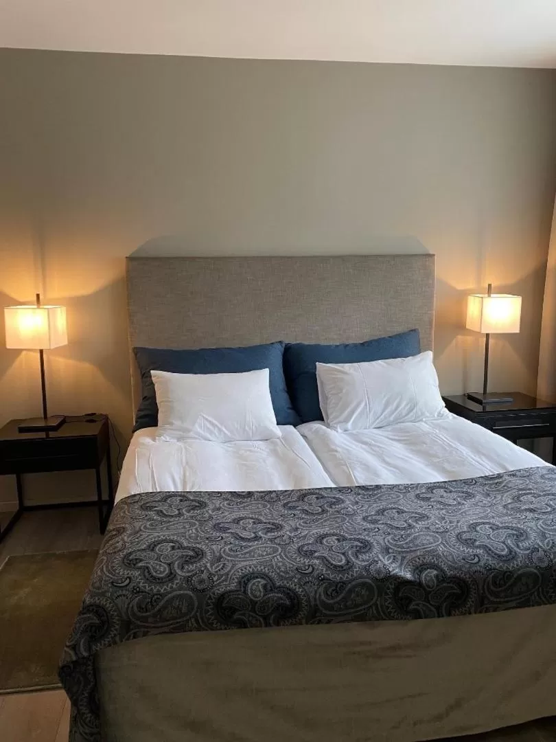 Bedroom, Bed in Dreges Hotell - by Classic Norway Hotels