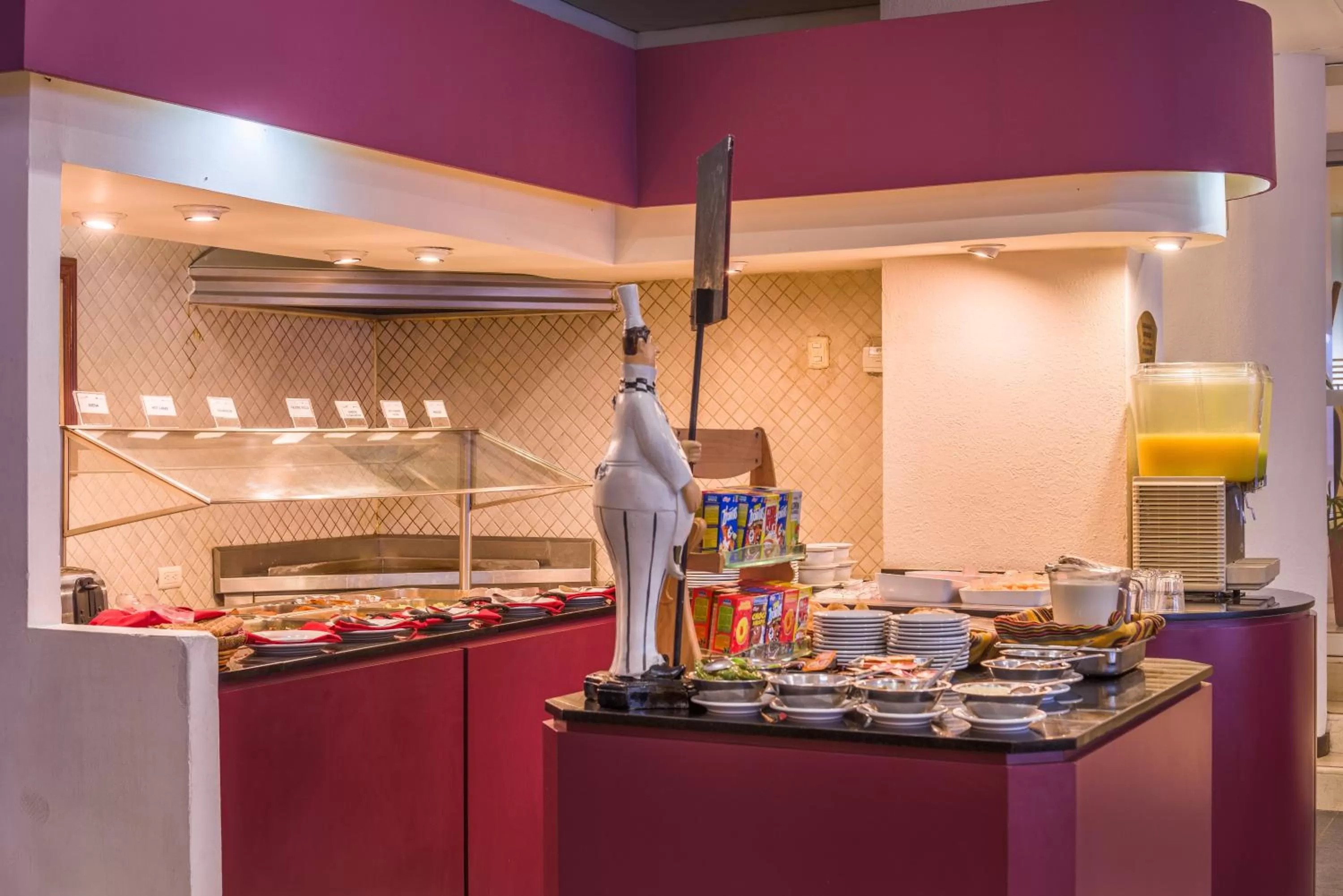 Restaurant/places to eat in Ramada Hola Culiacan