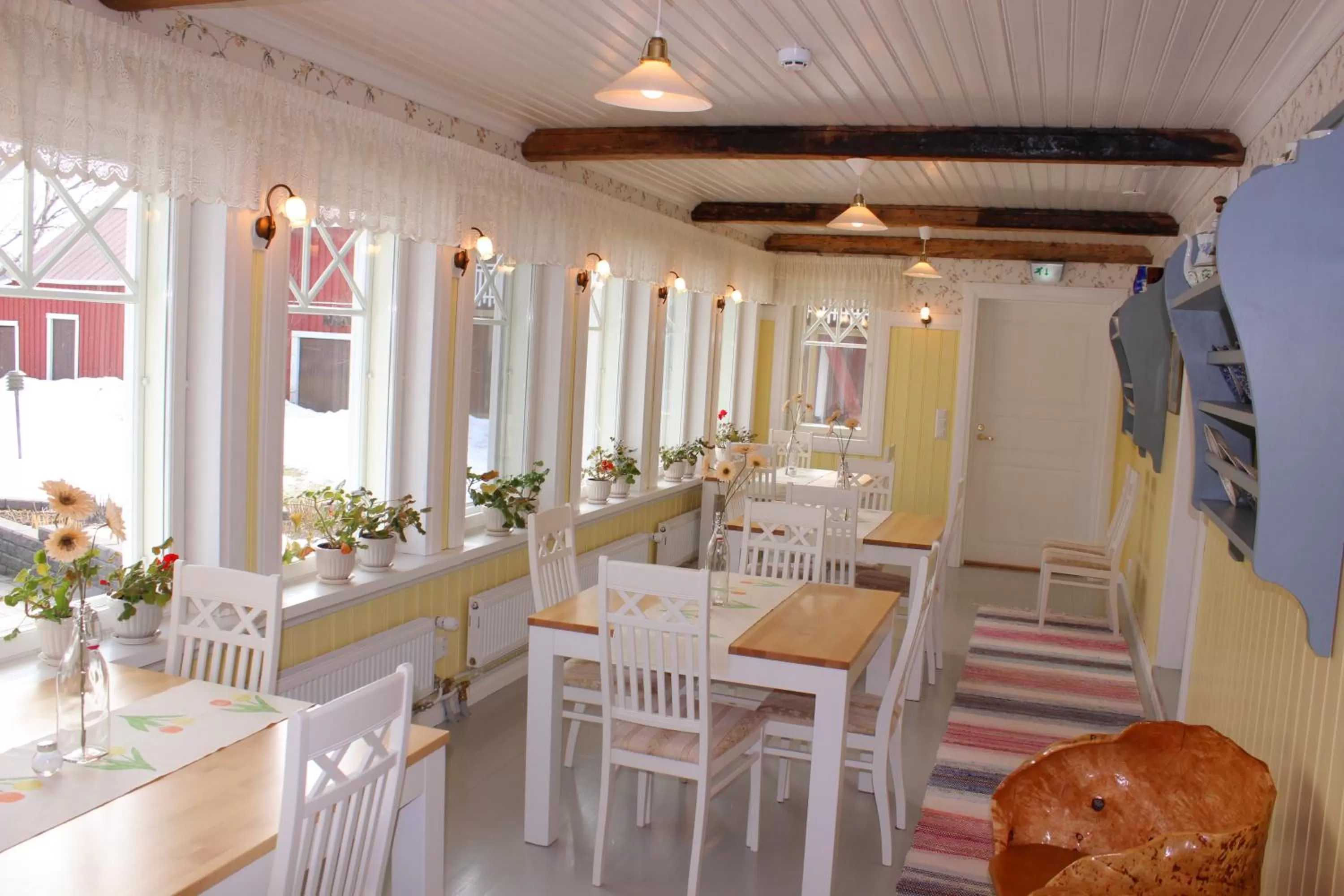 Dining area in B&B Lomamokkila