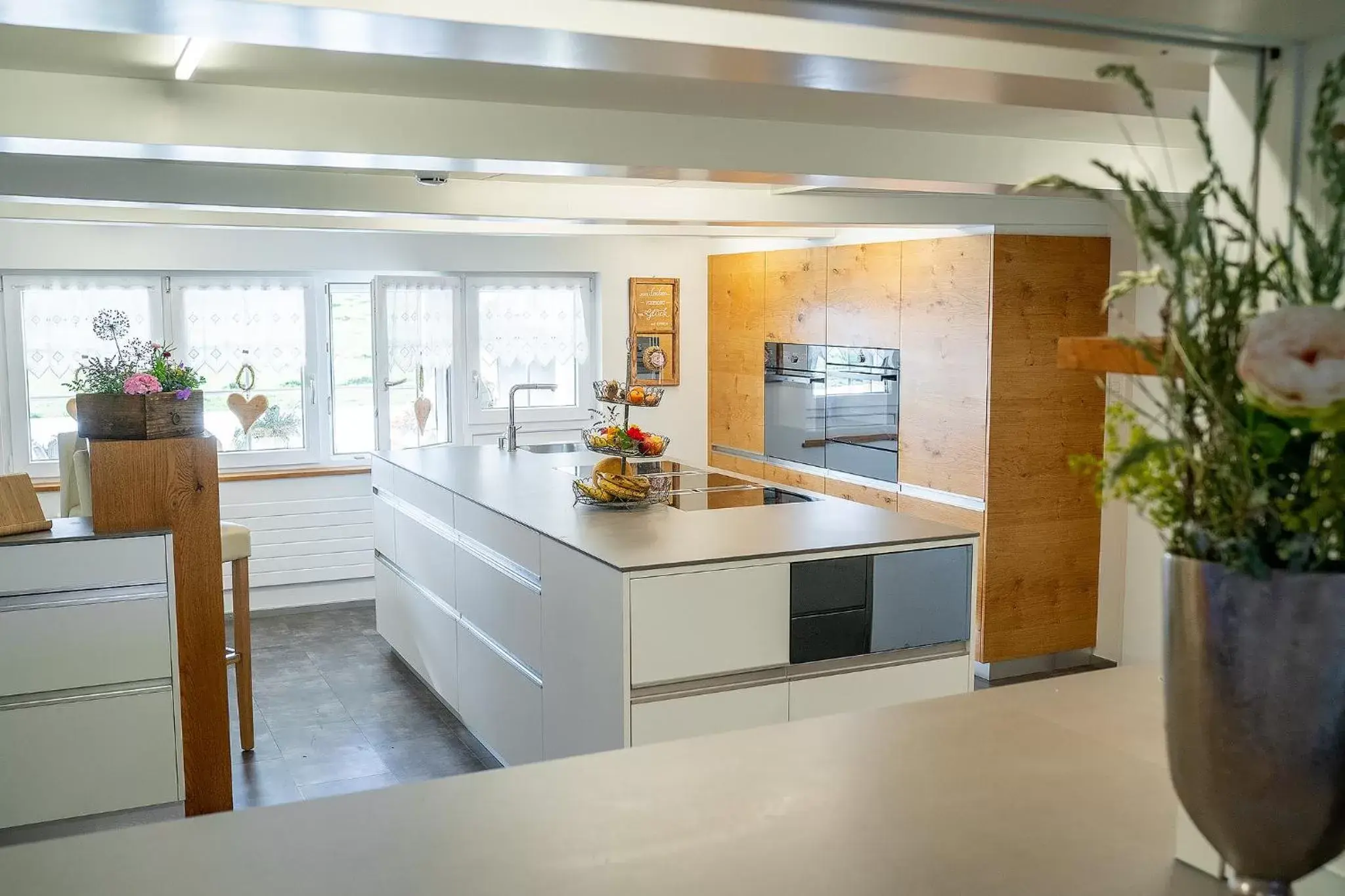 Kitchen or kitchenette, Lobby/Reception in Gästehaus Aemisegg