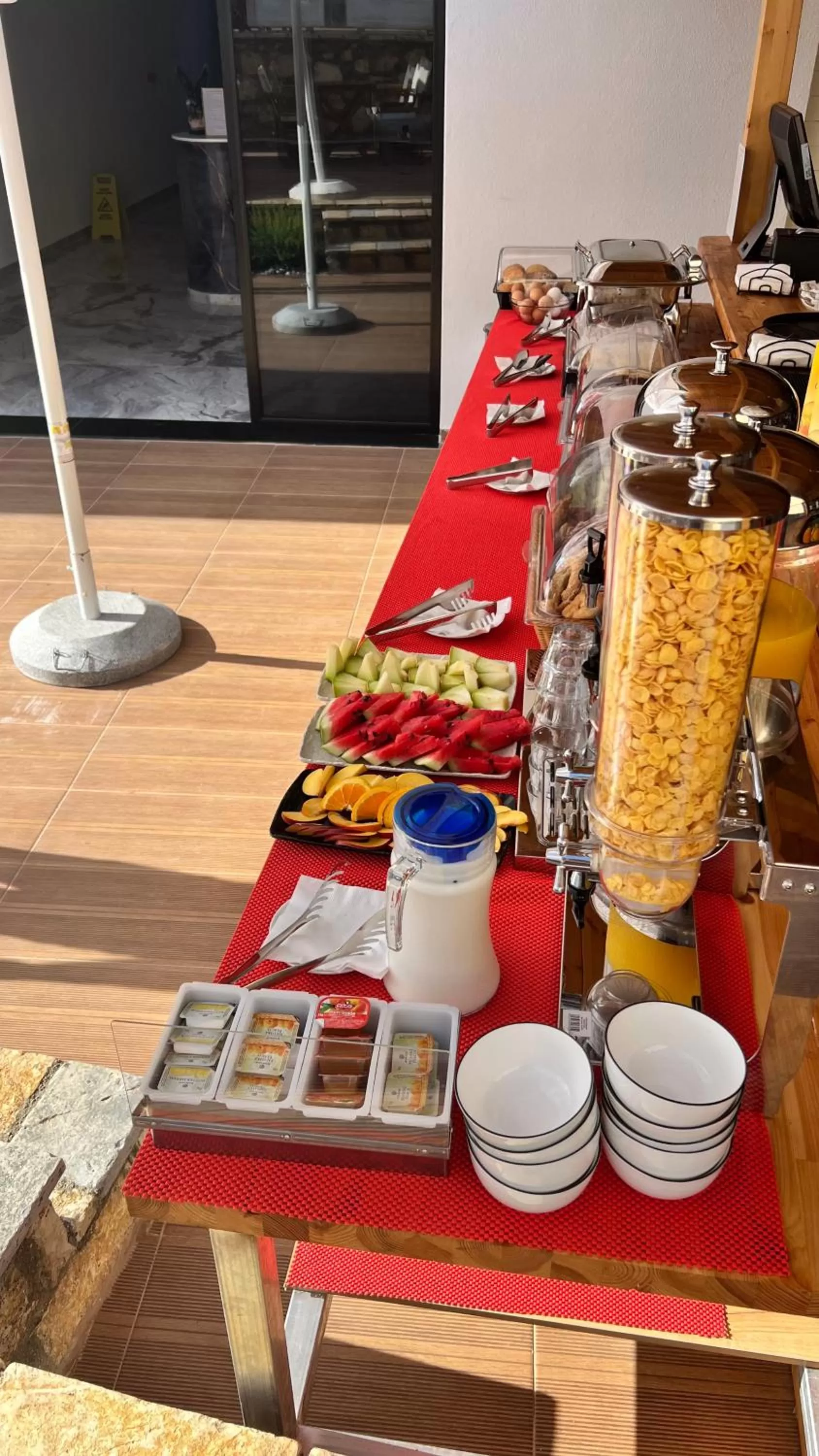 Food and drinks, Breakfast in Hotel Memaj