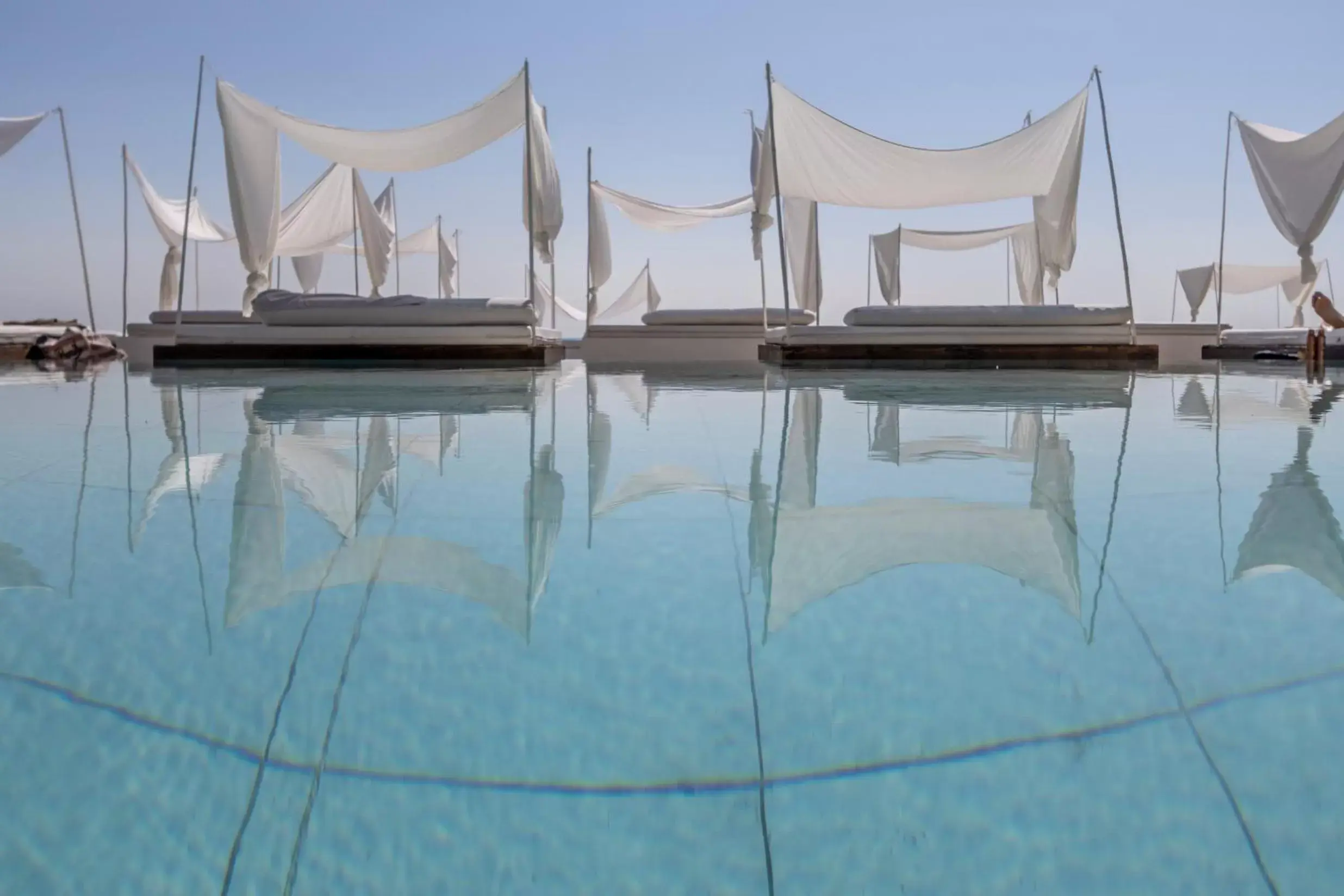 Swimming Pool in Vistamare Suite