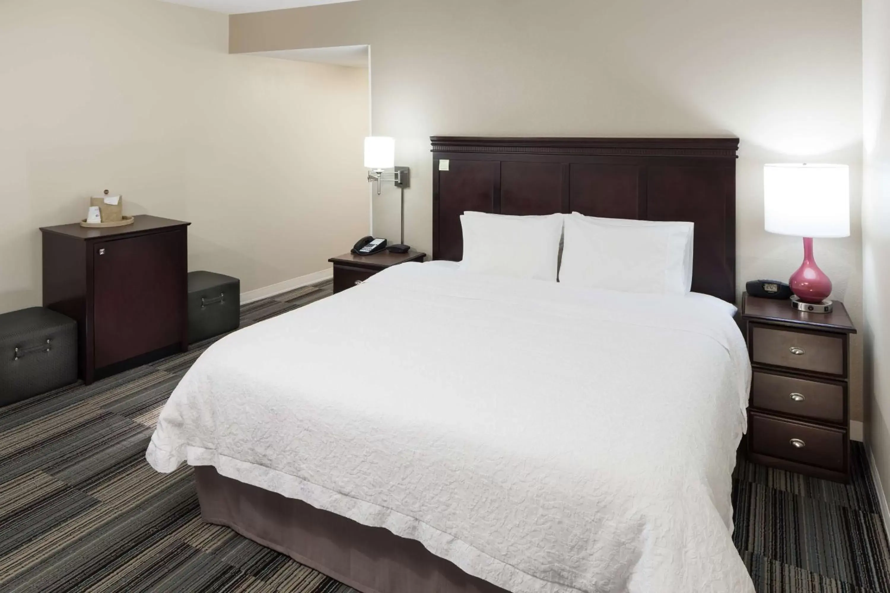 Bed in Hampton Inn & Suites Omaha-Downtown