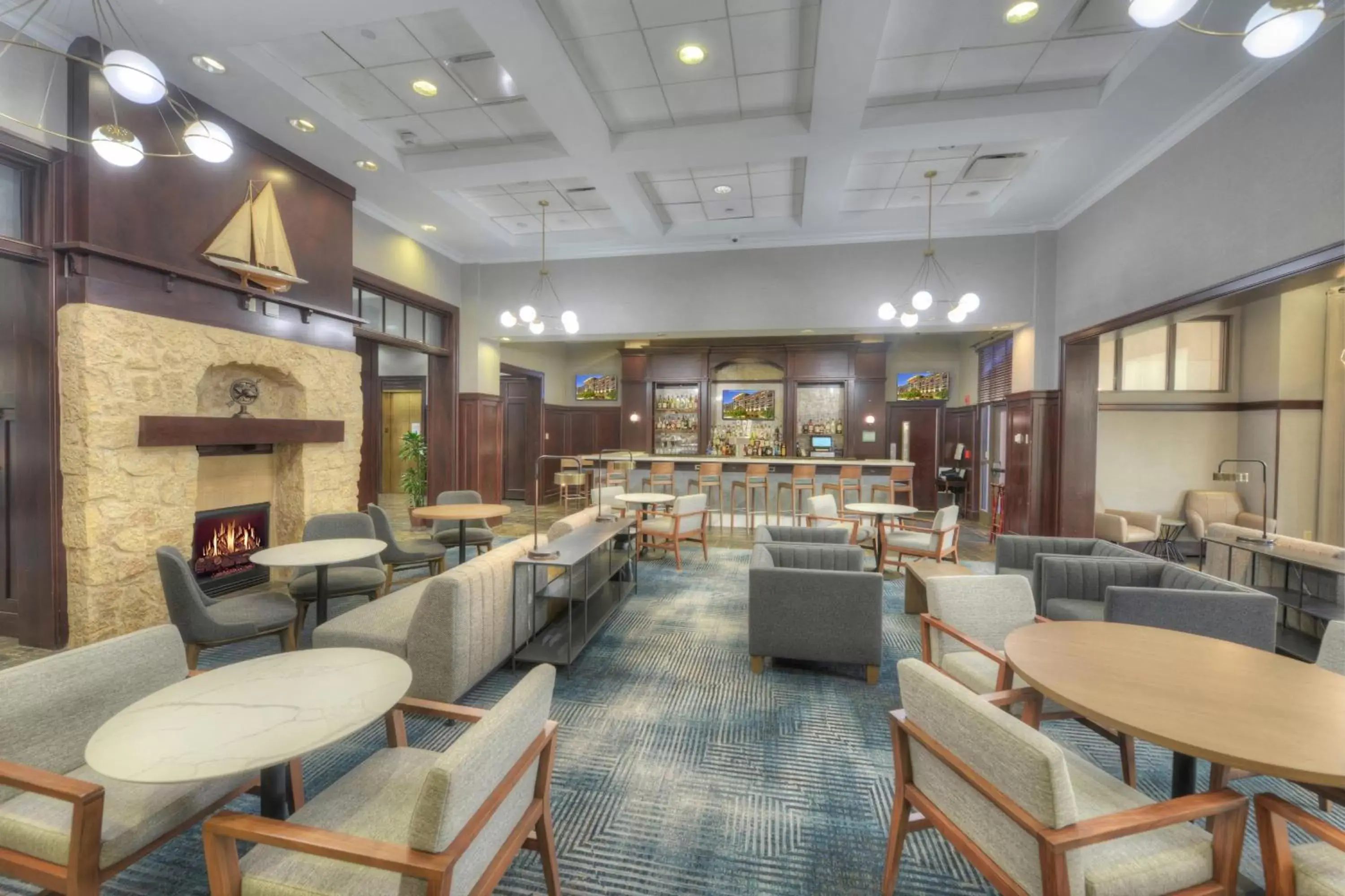 Restaurant/places to eat, Lounge/Bar in Sheraton Baltimore Washington Airport - BWI