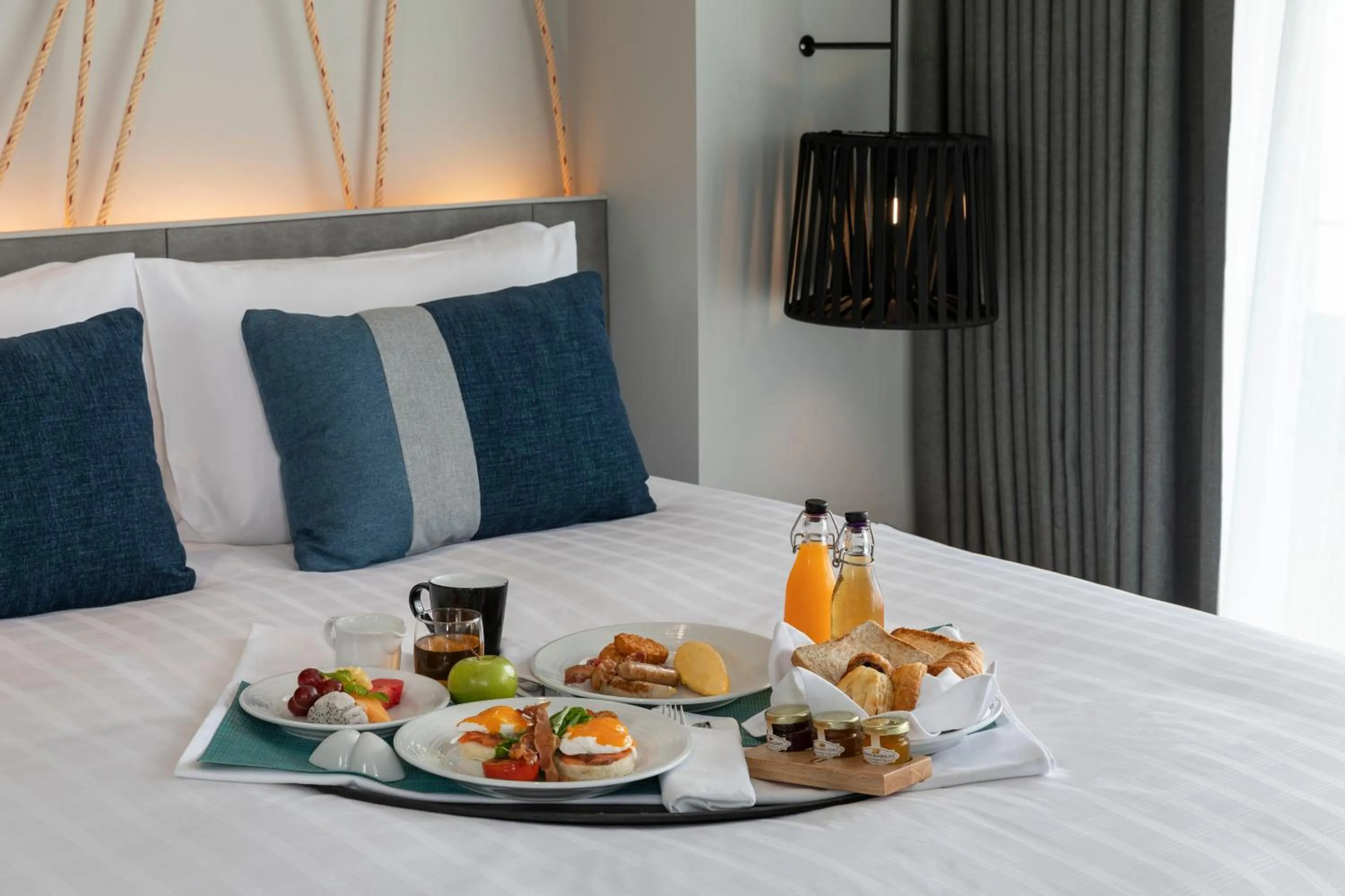 Food and drinks, Bed in U Jomtien Pattaya