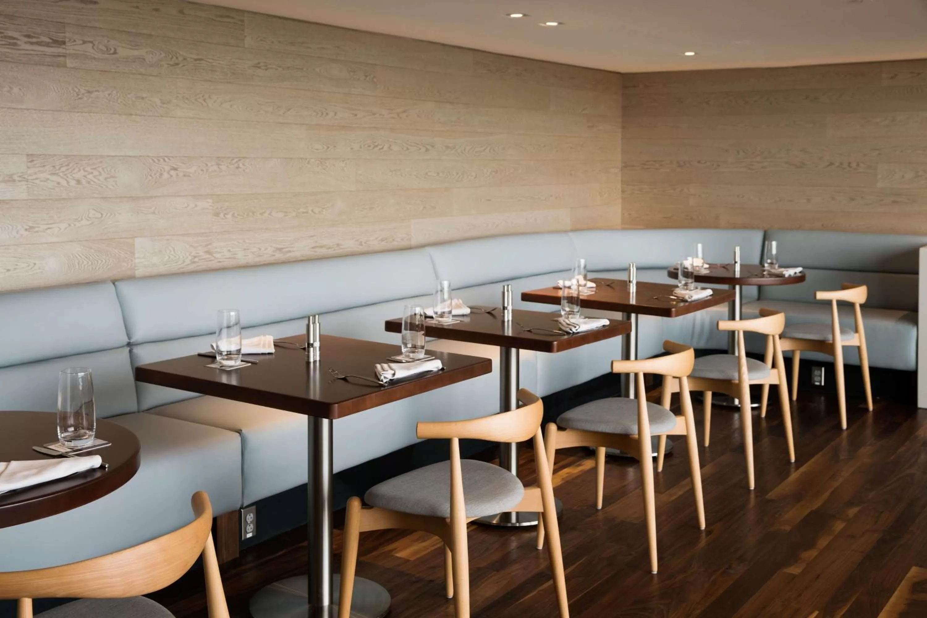 Restaurant/places to eat in Hyatt Regency Orlando International Airport Hotel