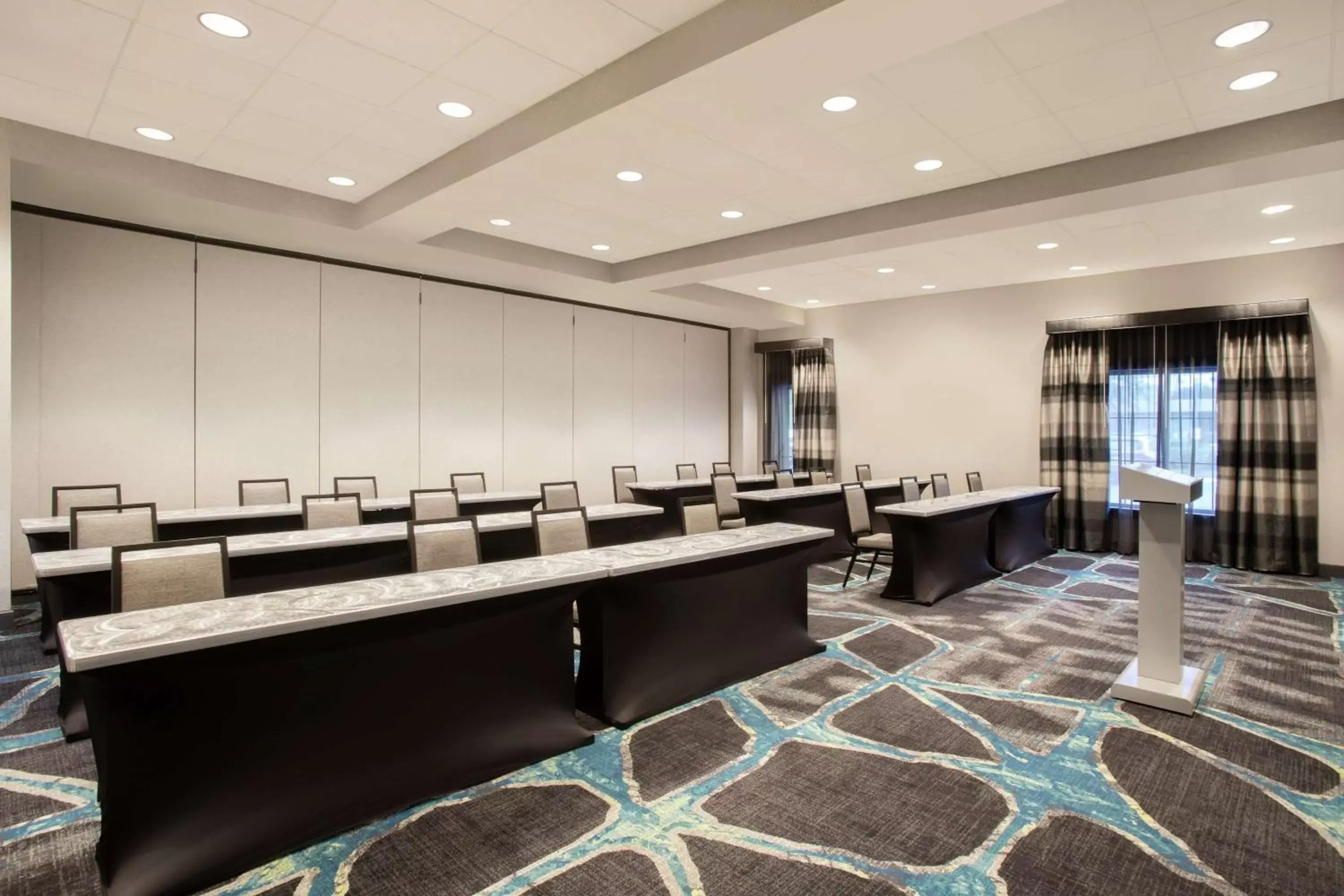 Meeting/conference room in Embassy Suites Orlando - Airport