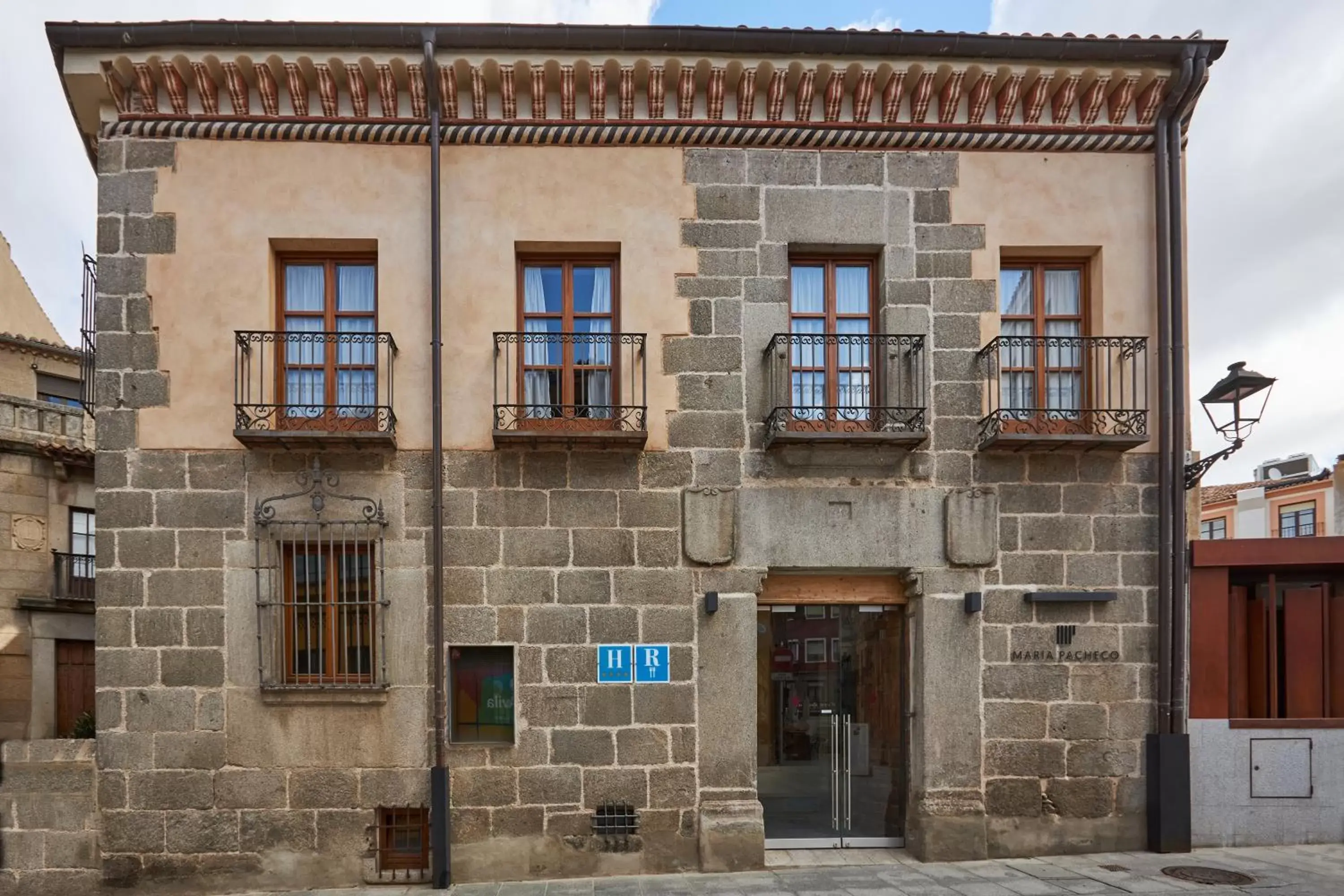 Facade/entrance, Property Building in María Pacheco Hotel Boutique