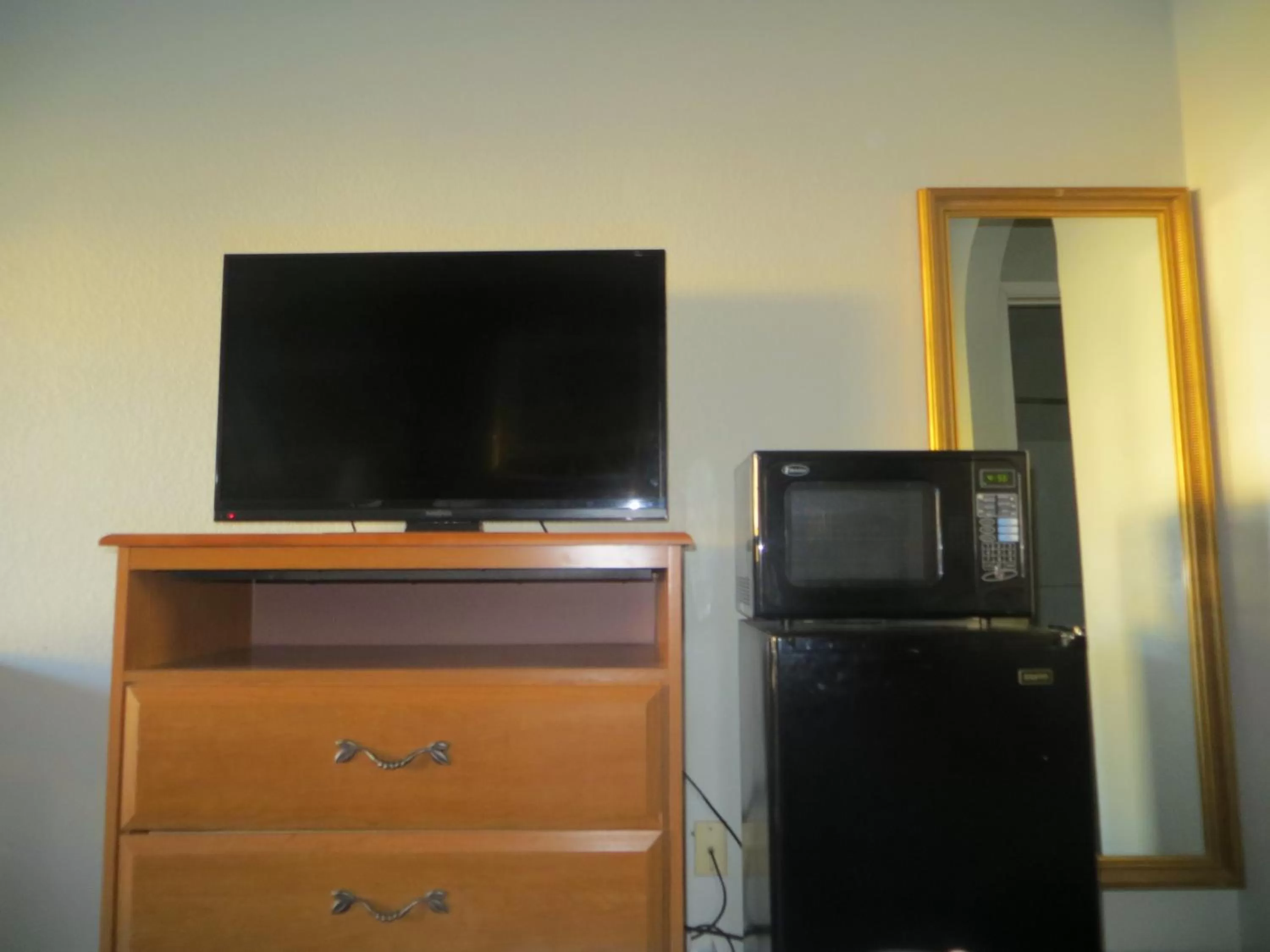 Standard King Room - Smoking in Days Inn by Wyndham New Braunfels