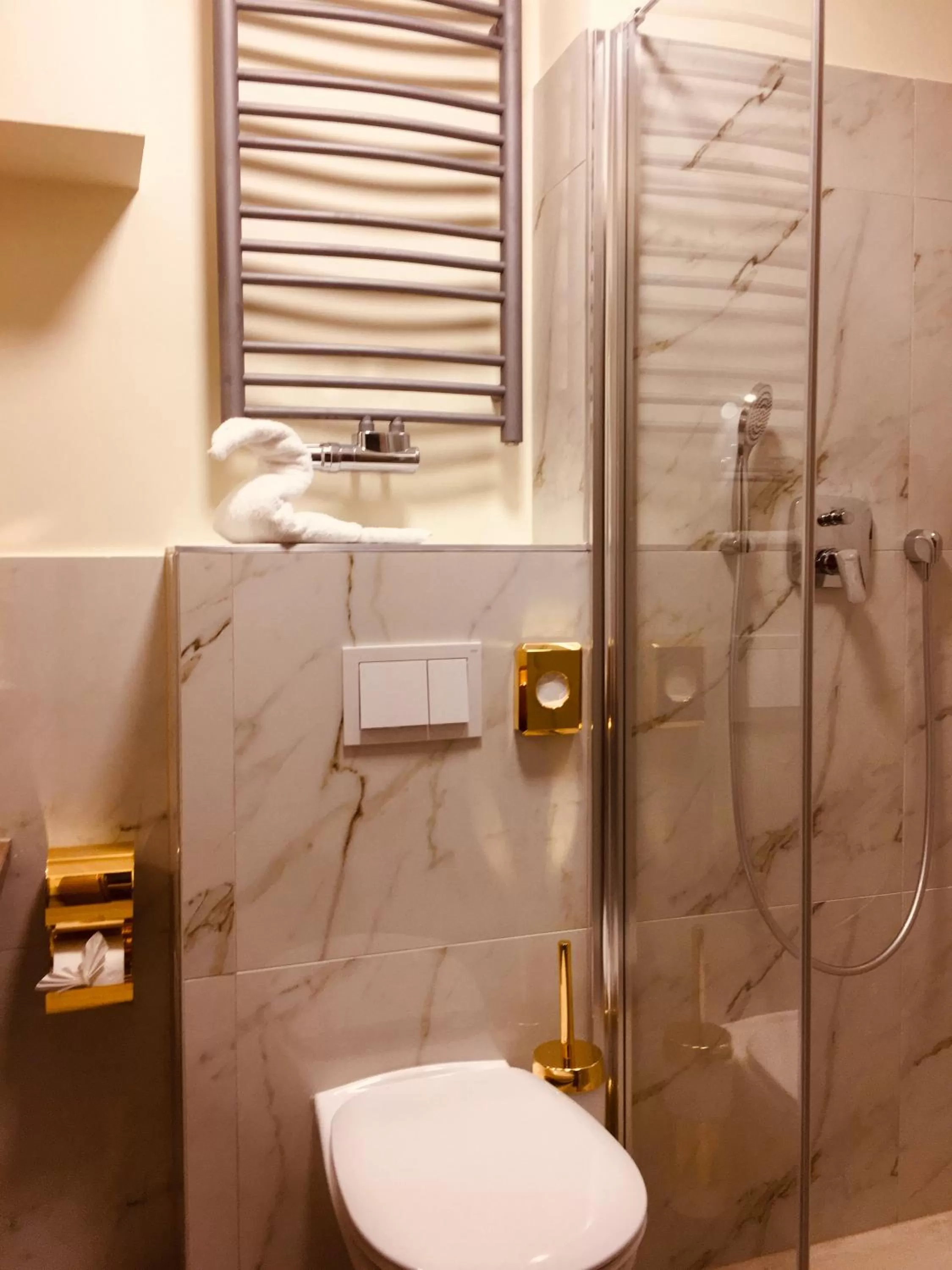 Bathroom in Hotel Glinde