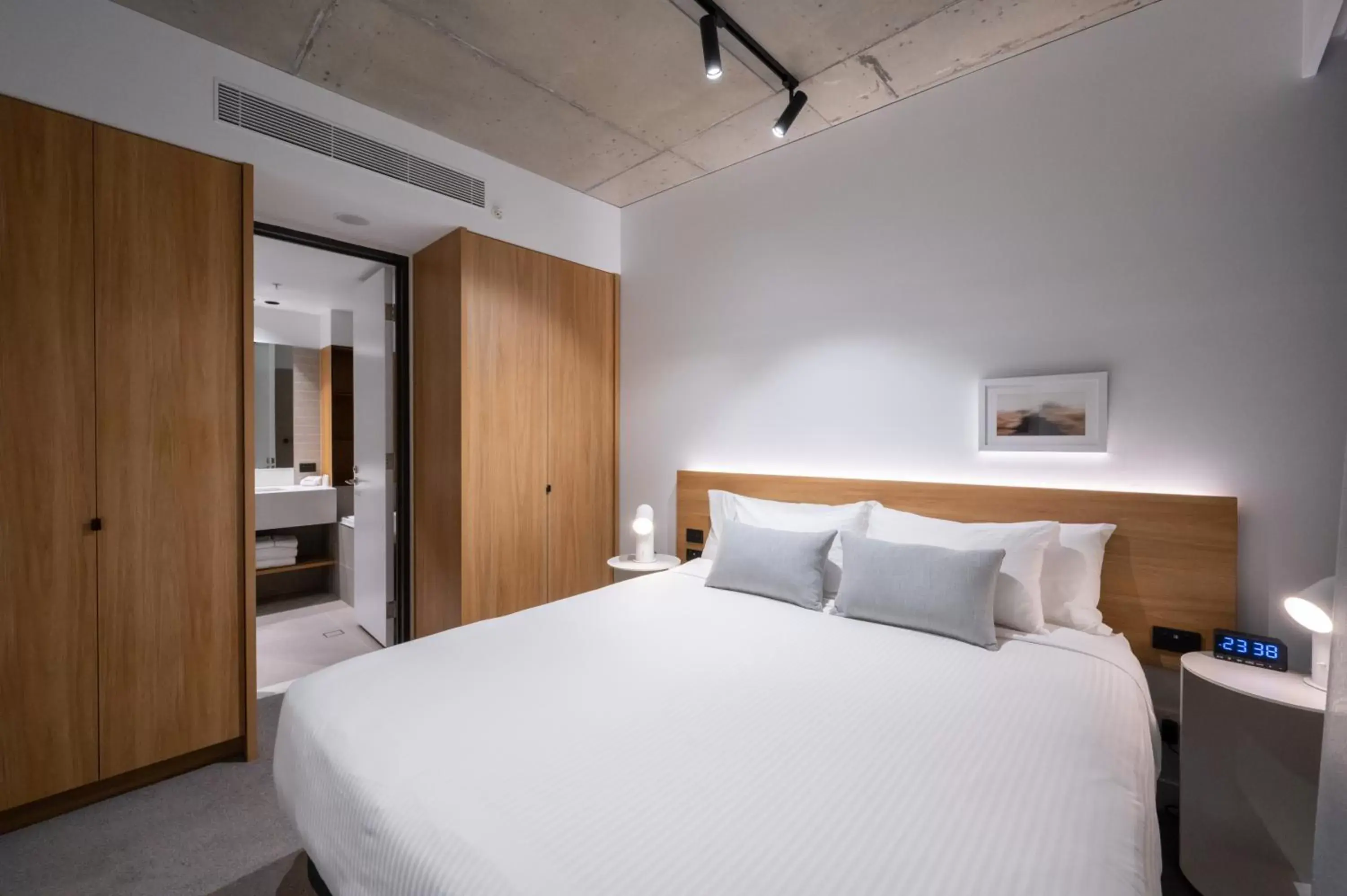 Bedroom, Bed in Nesuto Docklands