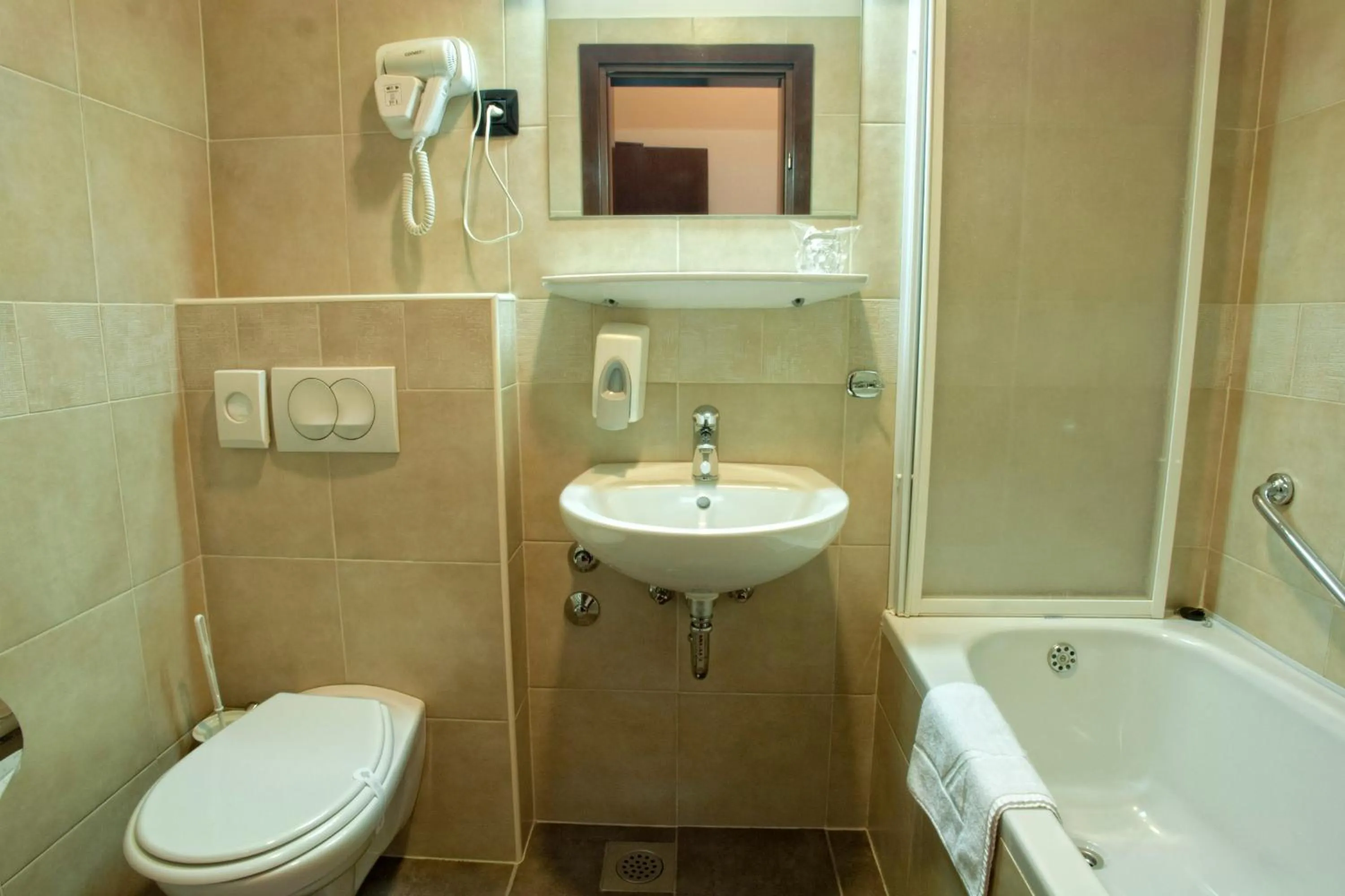 Bathroom in Hotel Continental