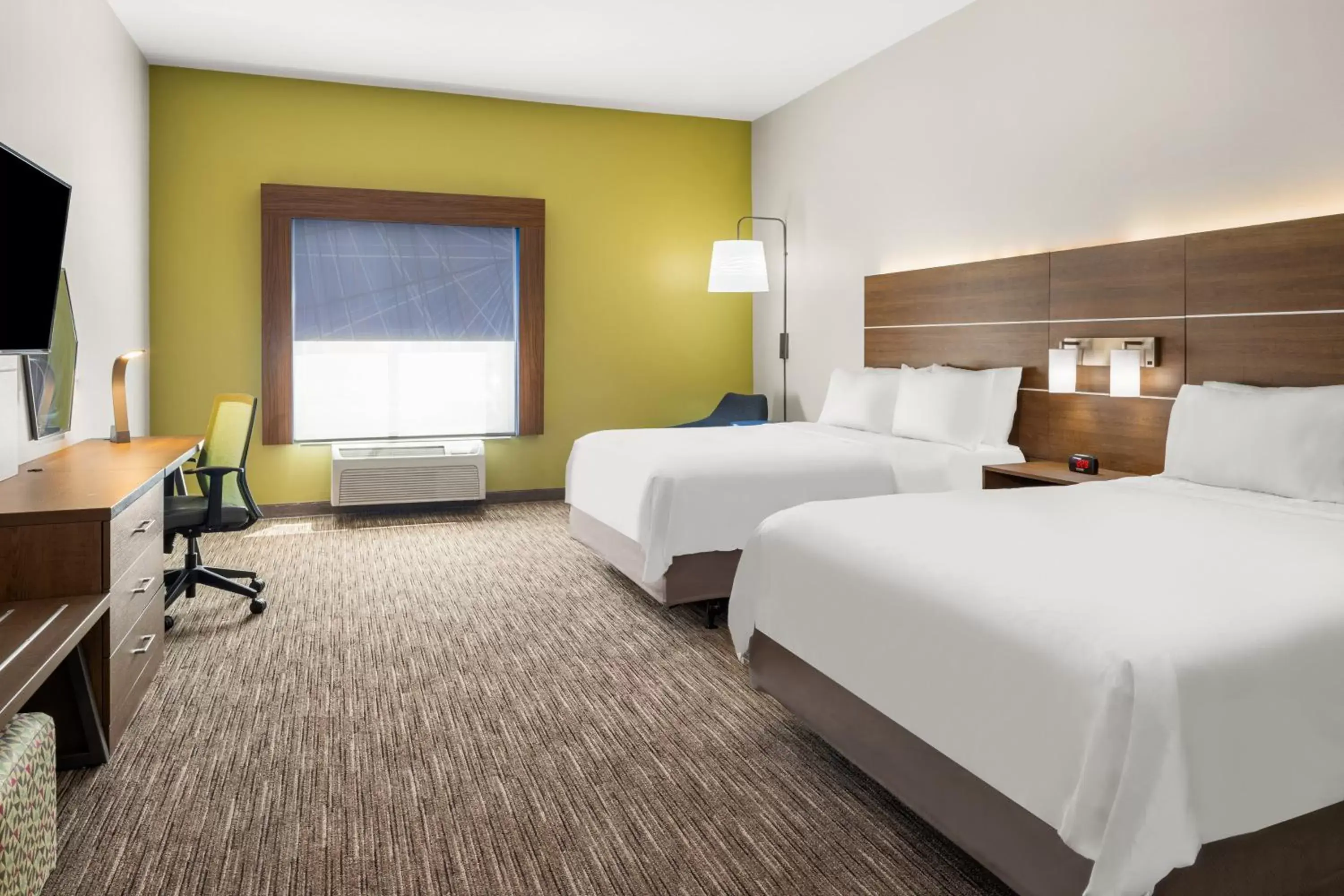 Photo of the whole room, Bed in Holiday Inn Express & Suites Graham, an IHG Hotel