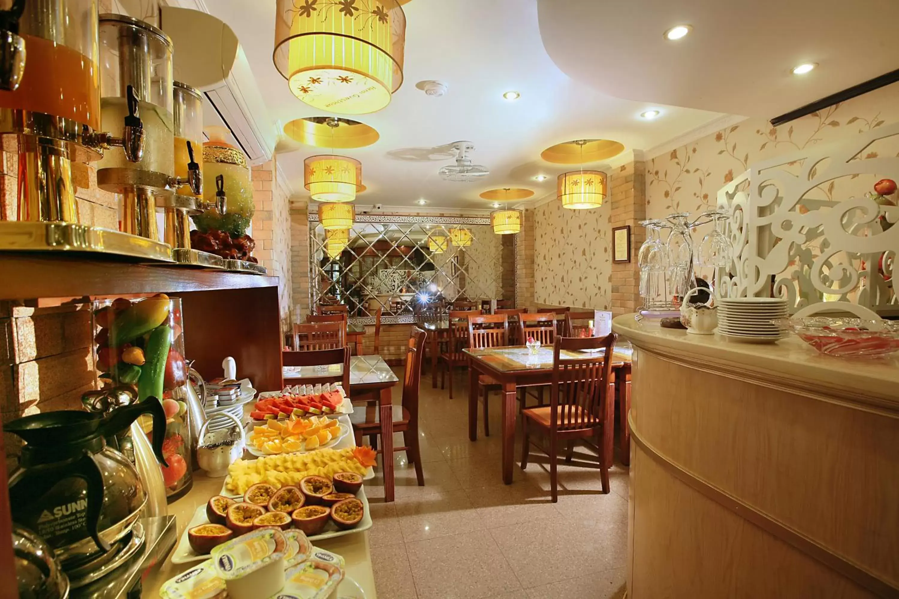 Breakfast, Restaurant/Places to Eat in Hanoi House Hostel & Travel