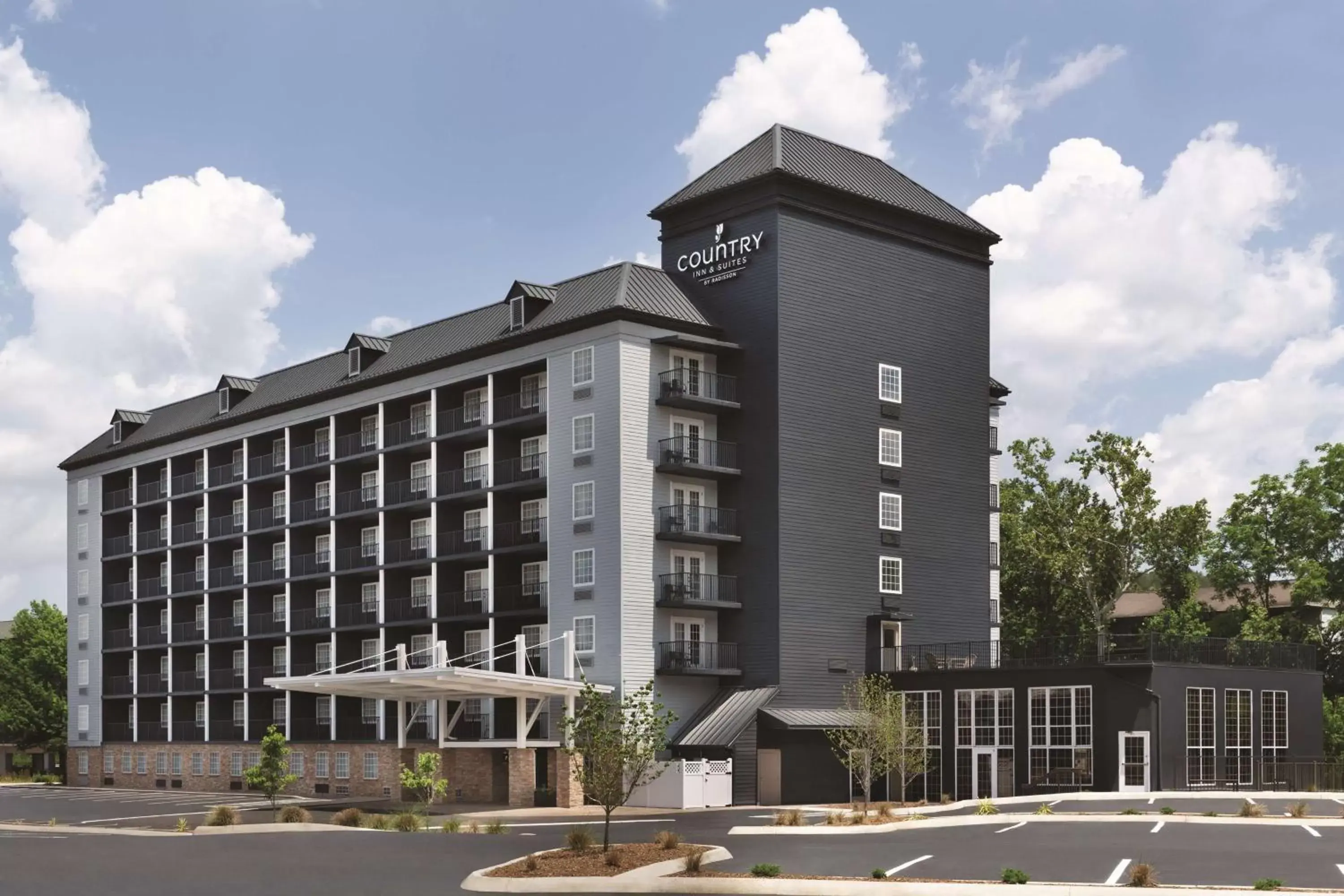 Property Building in Country Inn & Suites by Radisson, Pigeon Forge South, TN