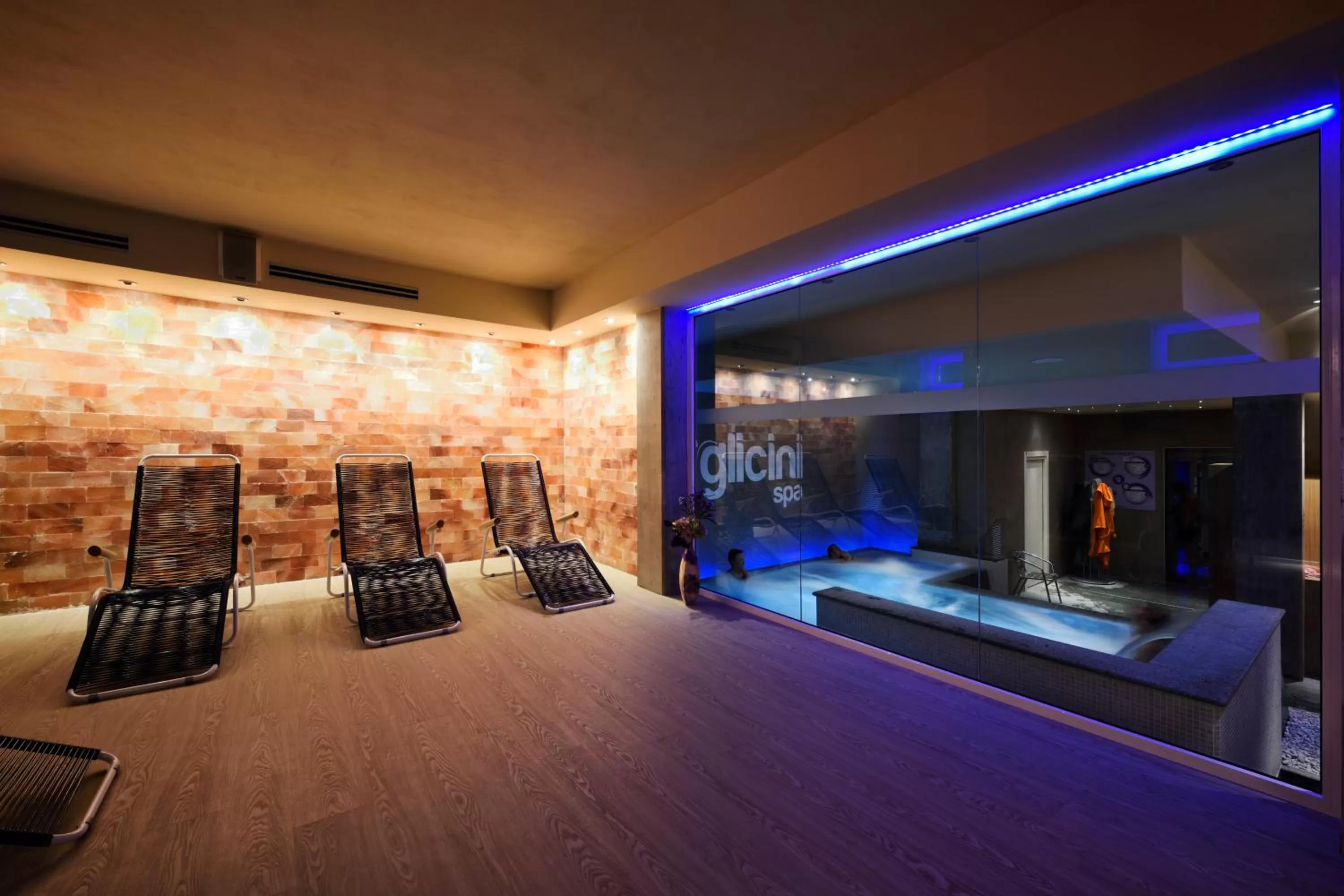 Spa and wellness centre/facilities in Hotel Villa Glicini