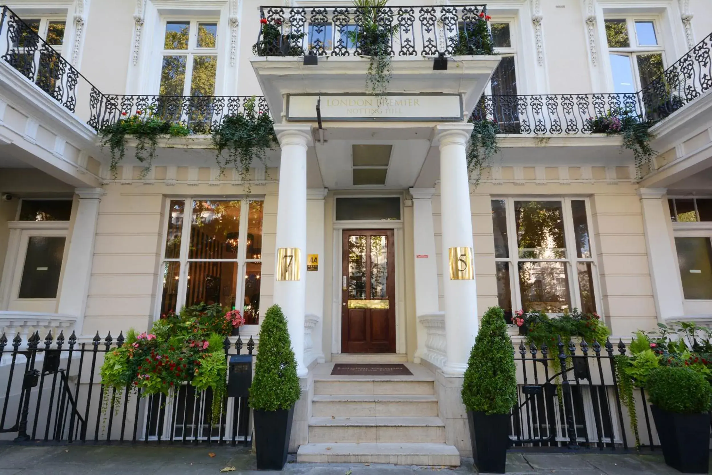Facade/entrance in The Premier Notting Hill