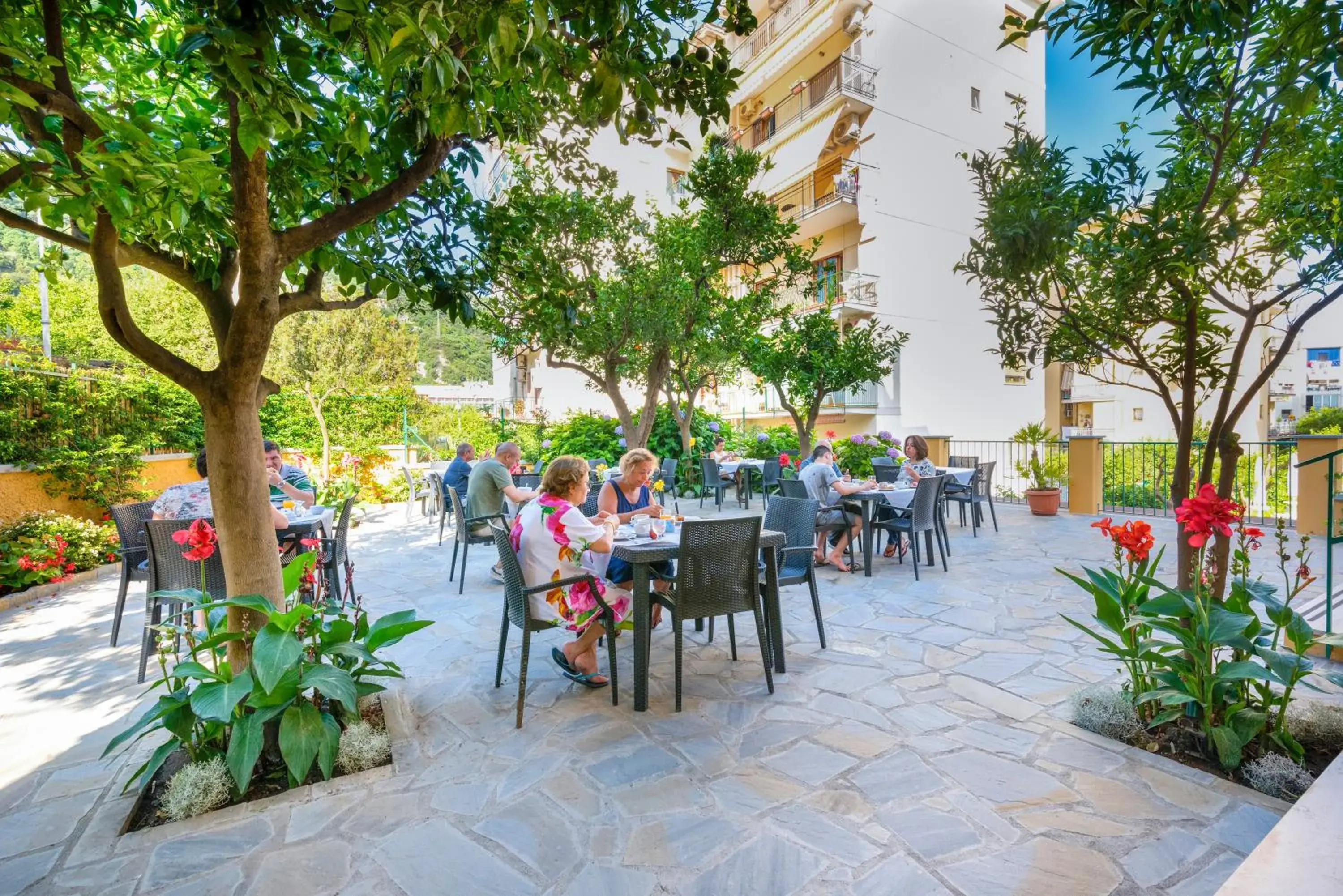 Garden, Restaurant/Places to Eat in Hotel Leone