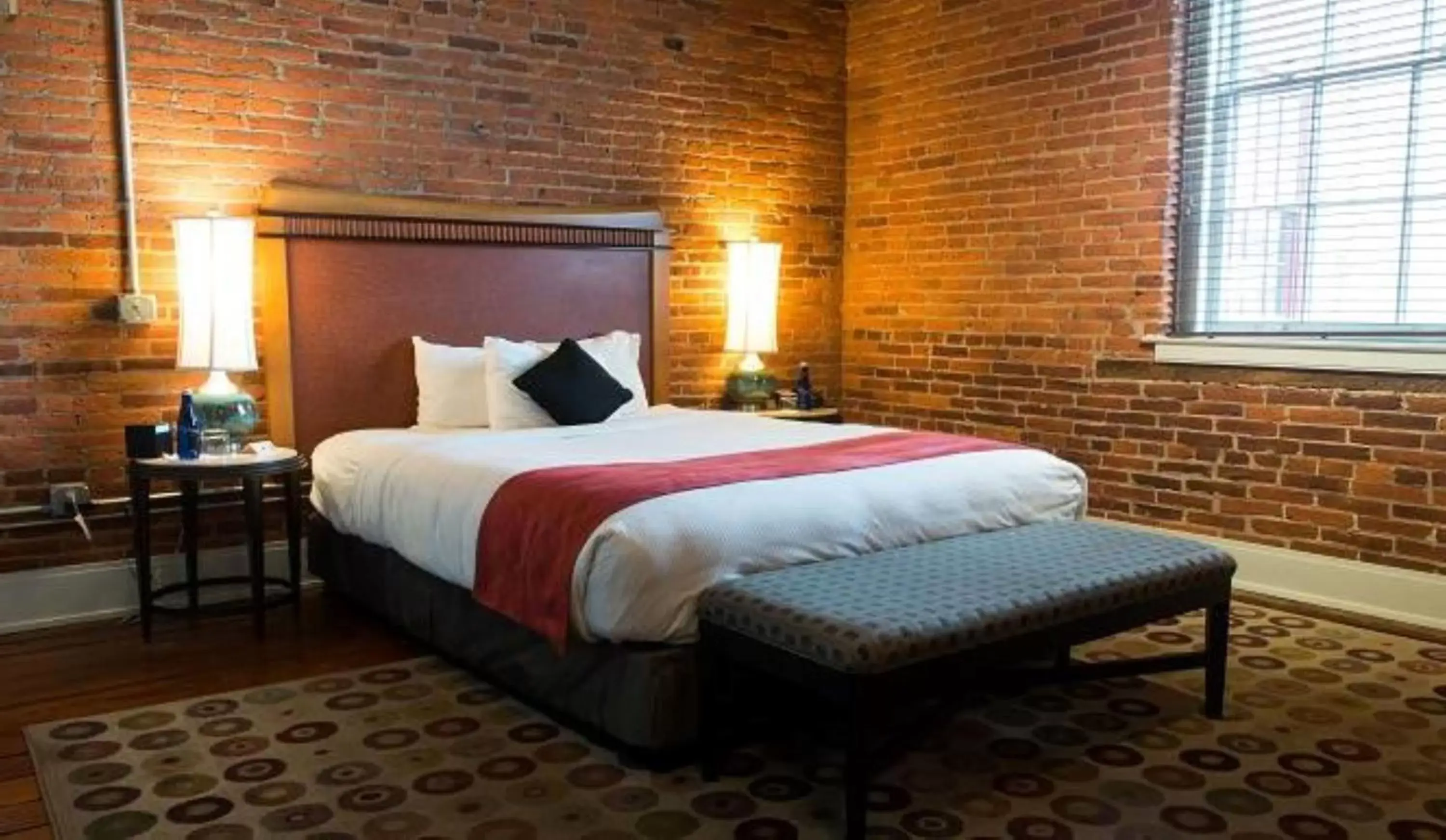 Bedroom, Bed in Lancaster Arts Hotel
