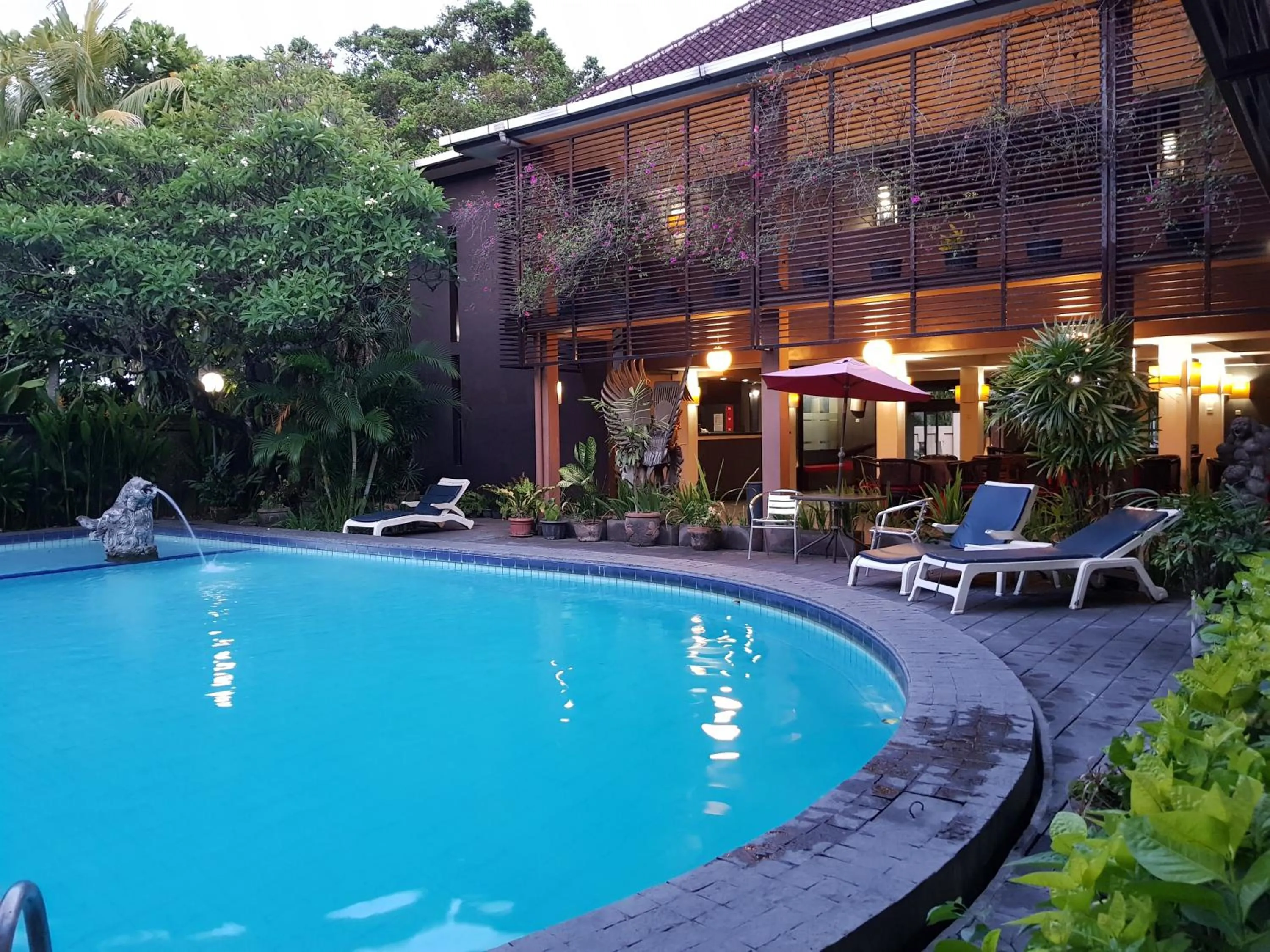 Swimming pool in Sanur Agung Hotel