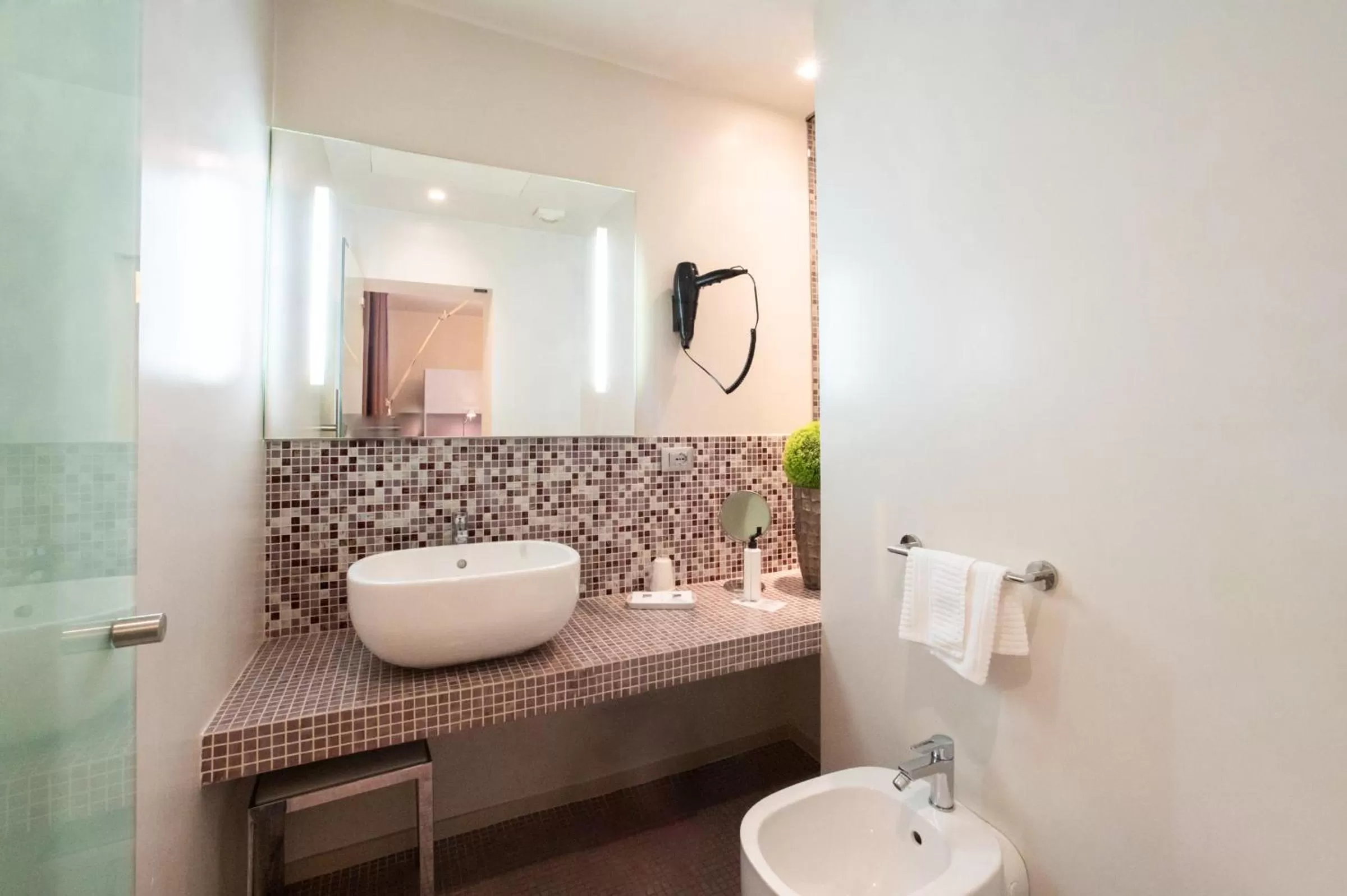 Bathroom in Hotel Annunziata