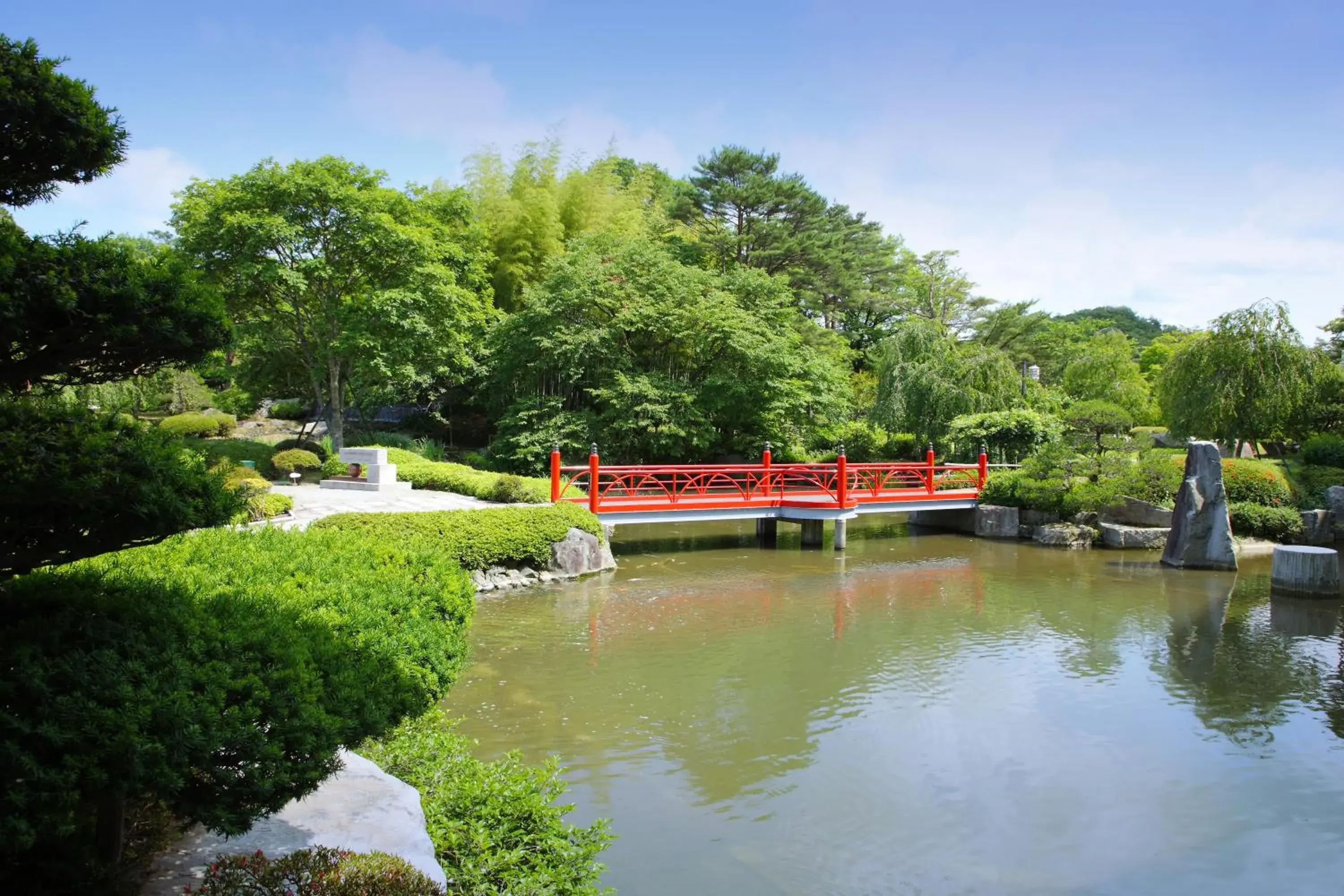 Garden in Ryokusuitei