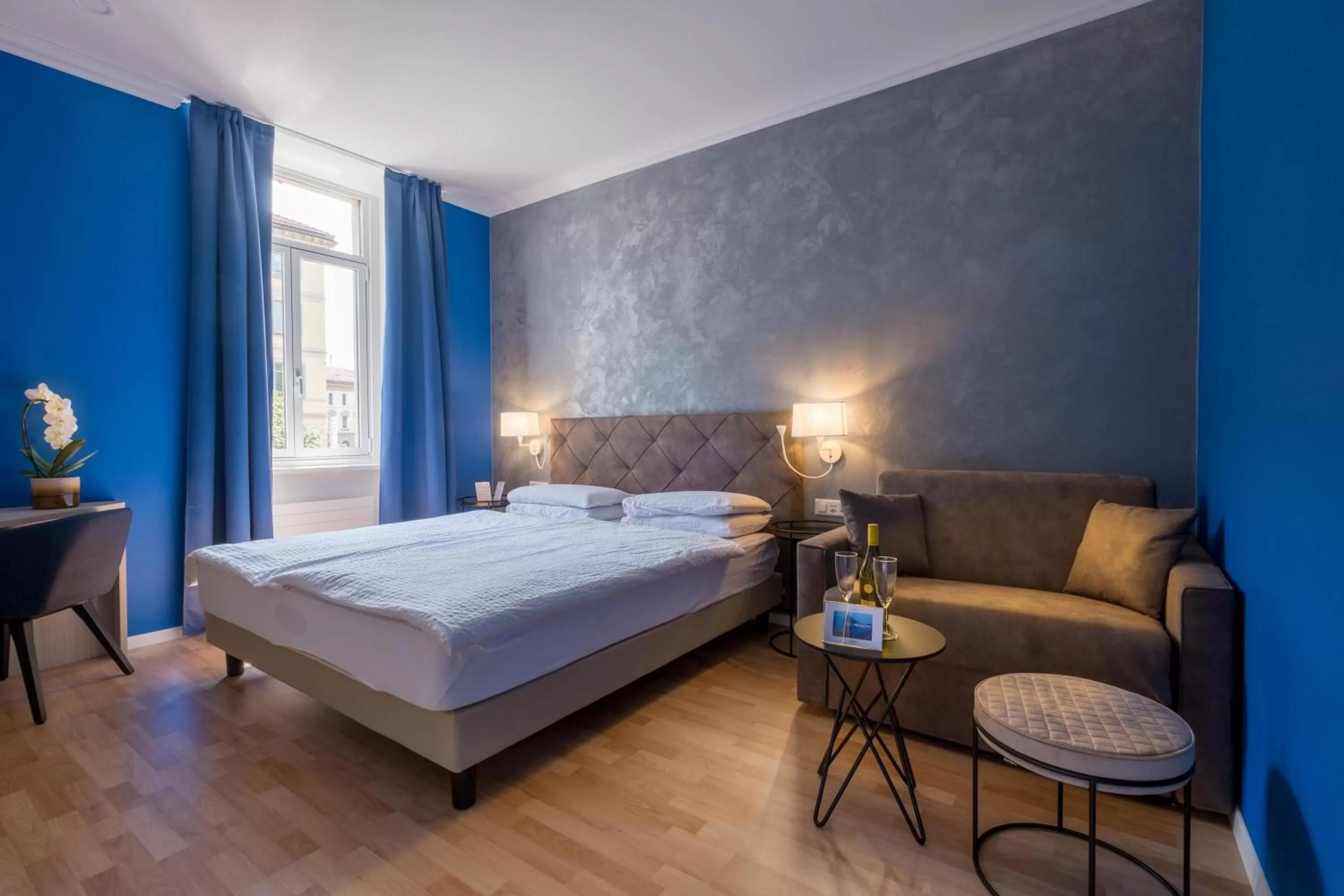 Bedroom, Bed in Hotel Zurigo Downtown