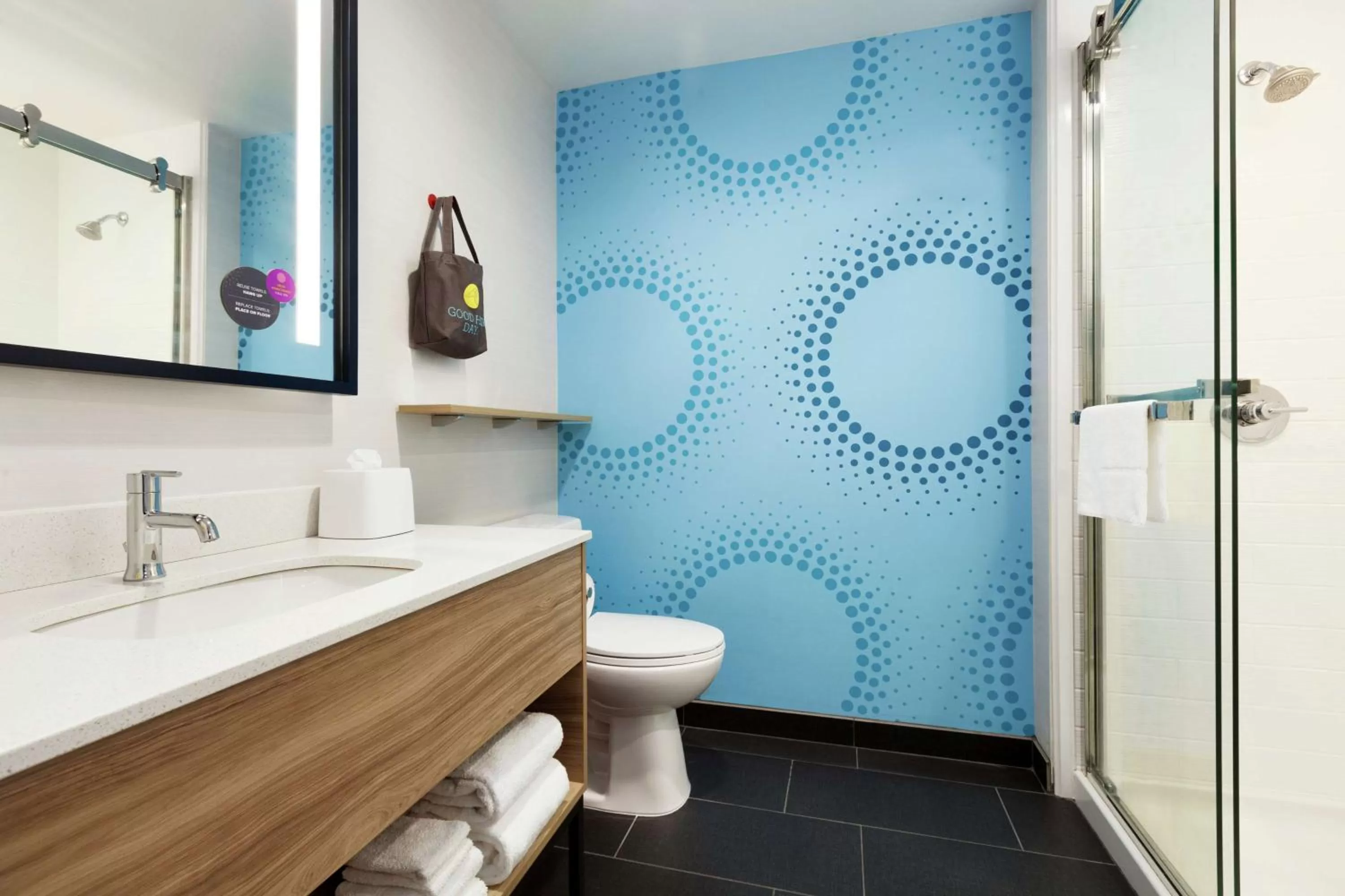 Bathroom in Tru By Hilton Lake Charles