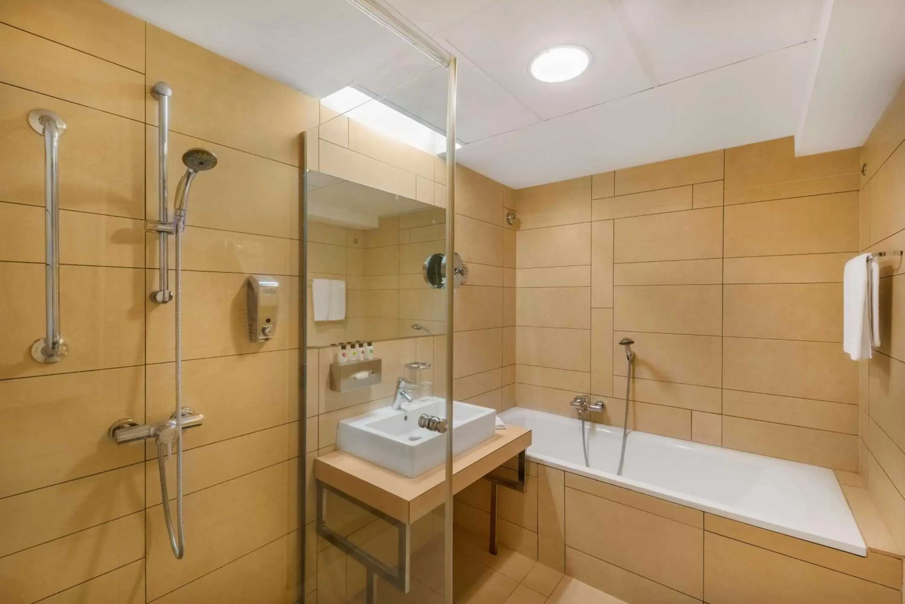 Bathroom in Park Inn by Radisson Sarvar Resort & Spa